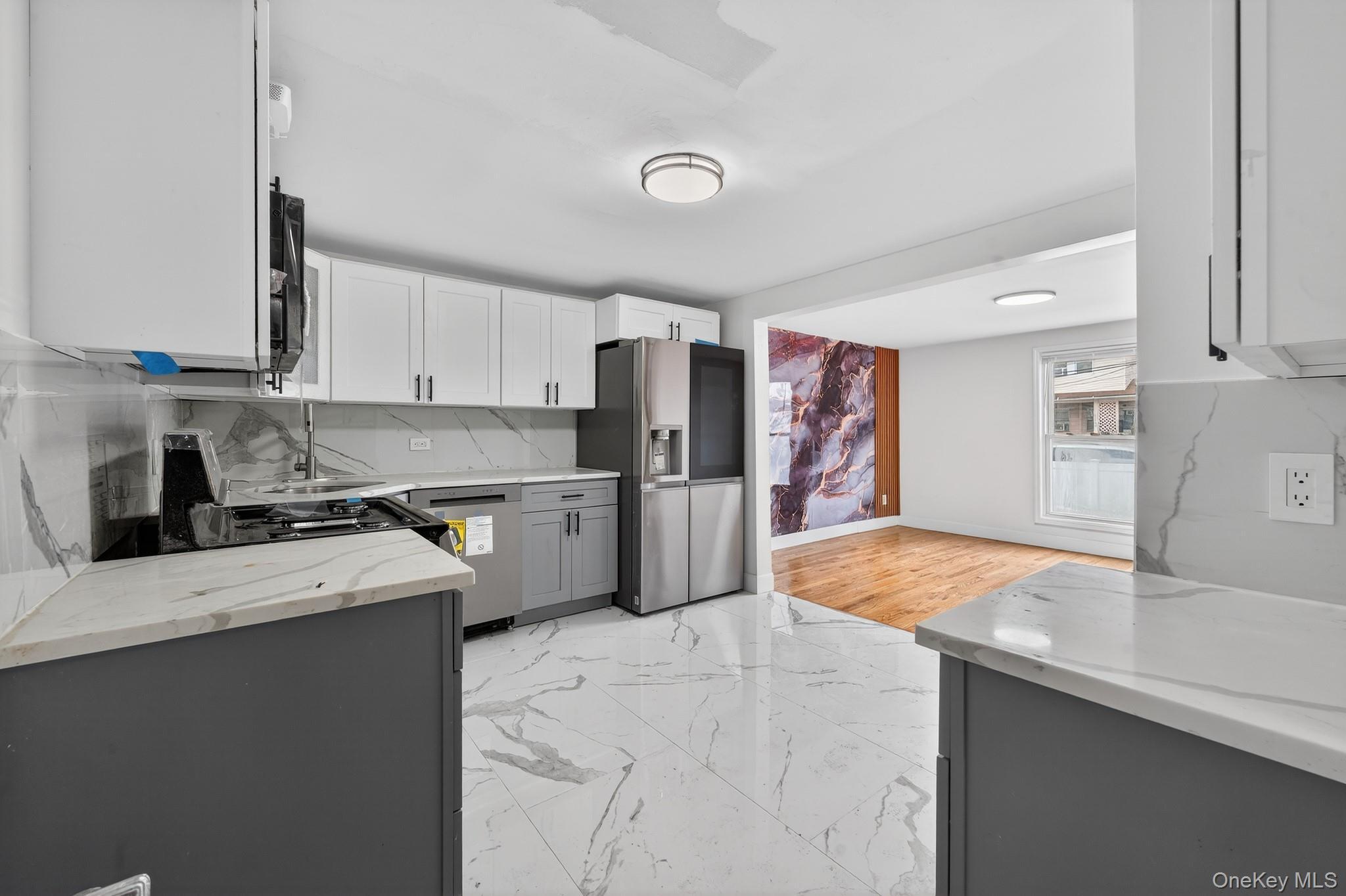 Single Family 220th  Queens, NY 11413, MLS-950117-7