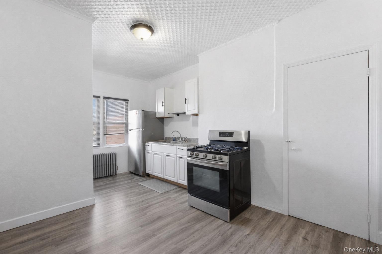 Single Family 54th Queens, NY 11378, MLS-950153-12