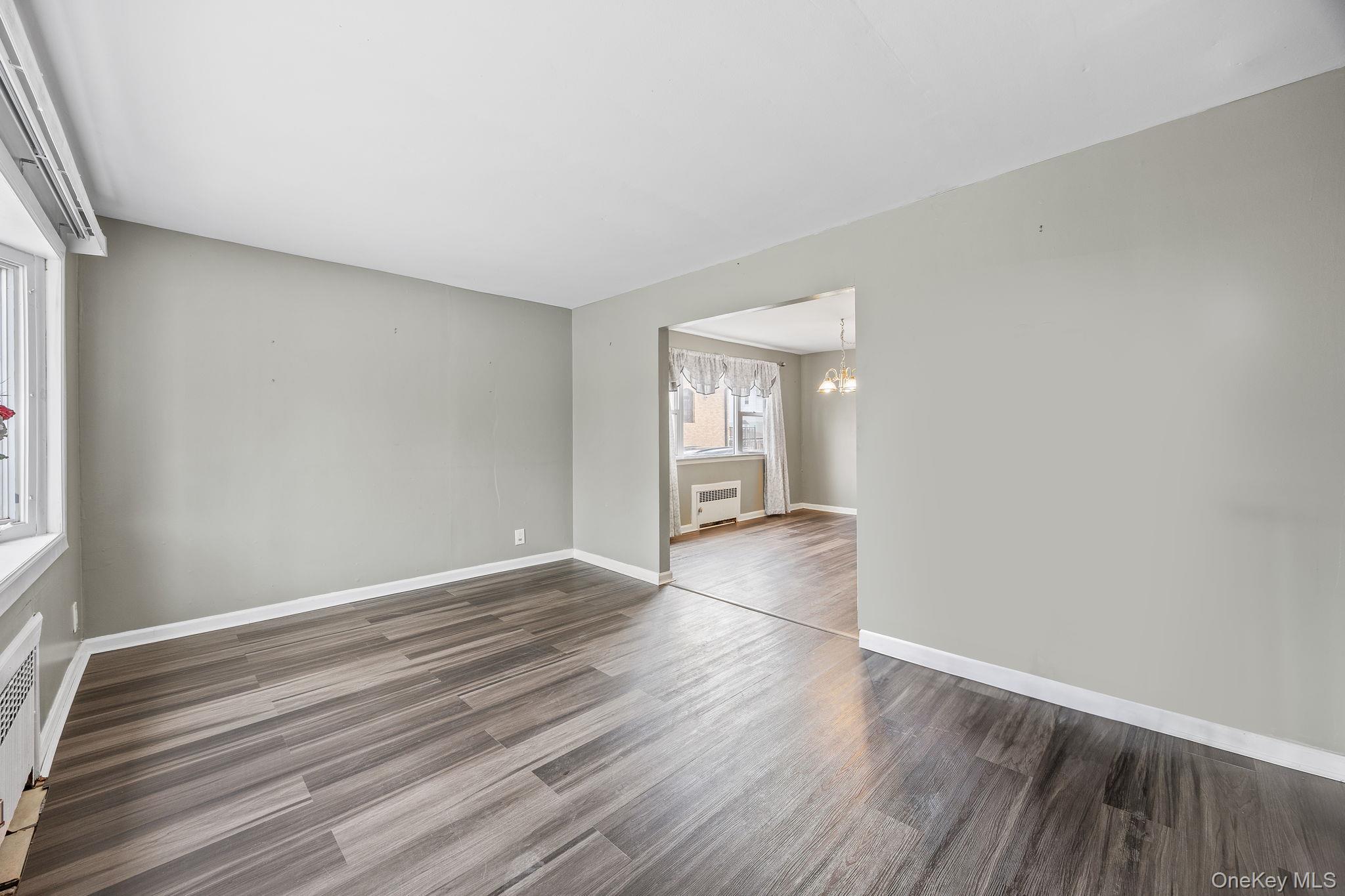 Single Family Bristol  Queens, NY 11417, MLS-950208-3