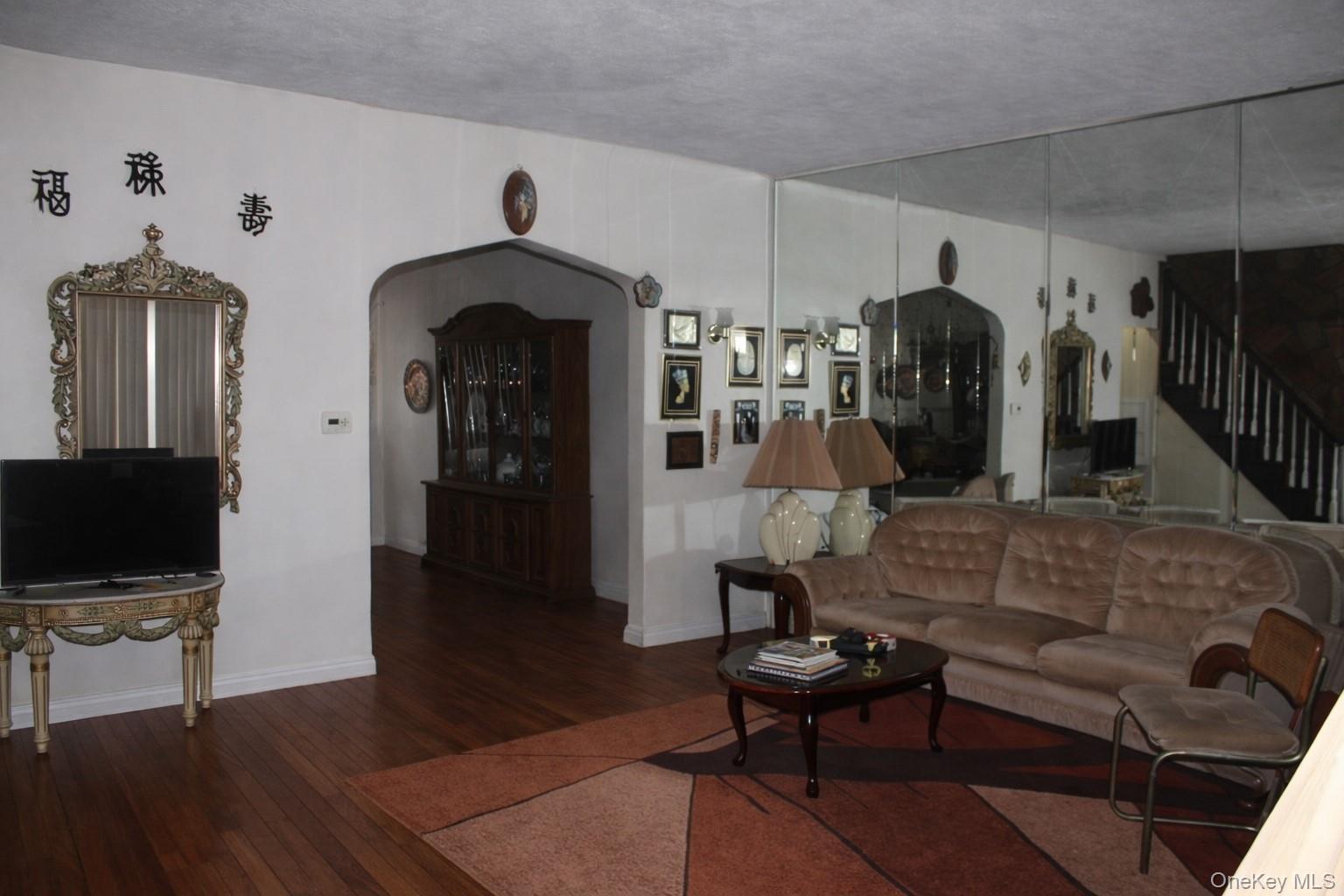 Single Family 226th  Queens, NY 11413, MLS-950228-2