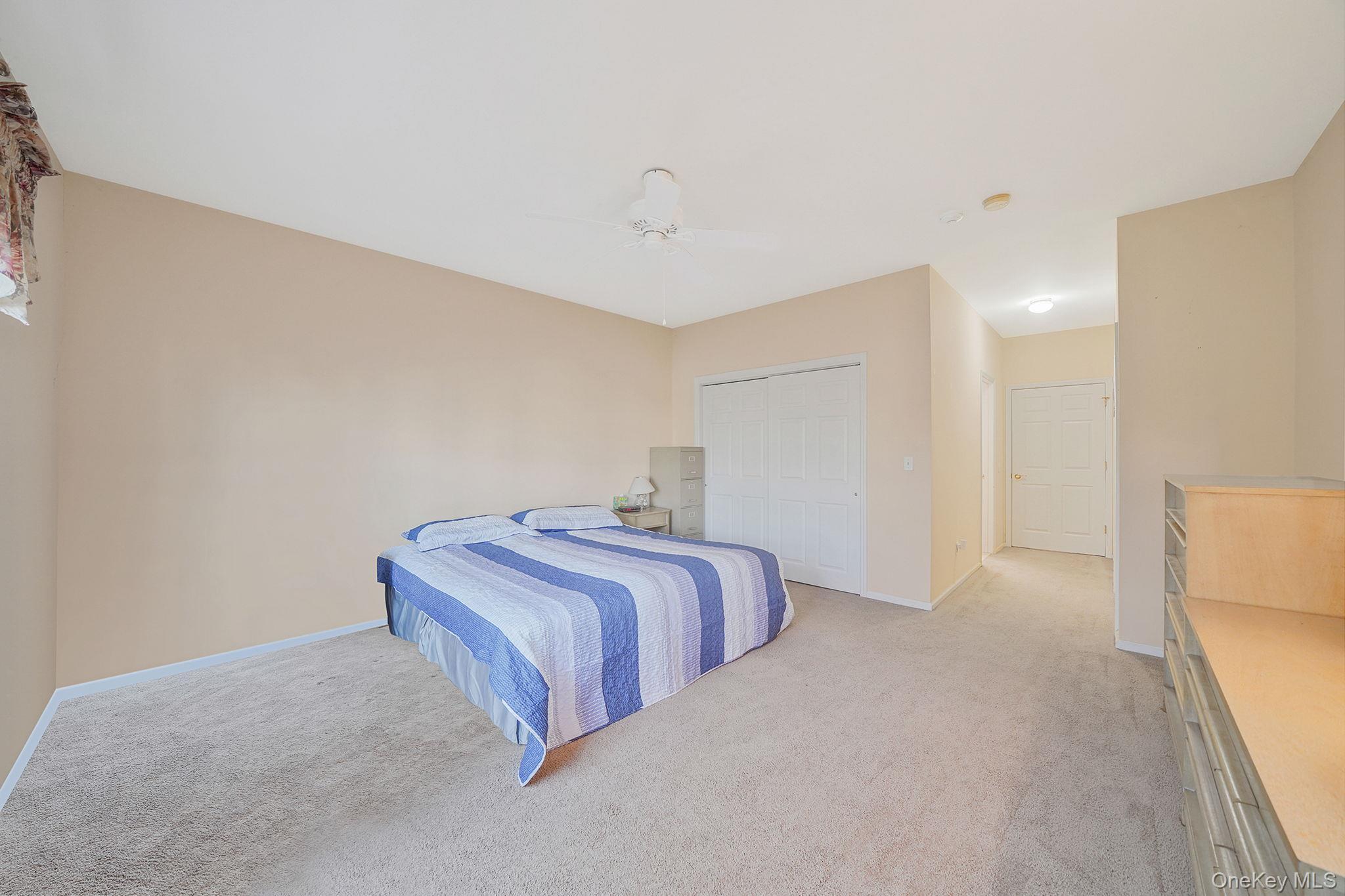 Condo Mirror Pond  Suffolk County, NY 11955, MLS-950265-14