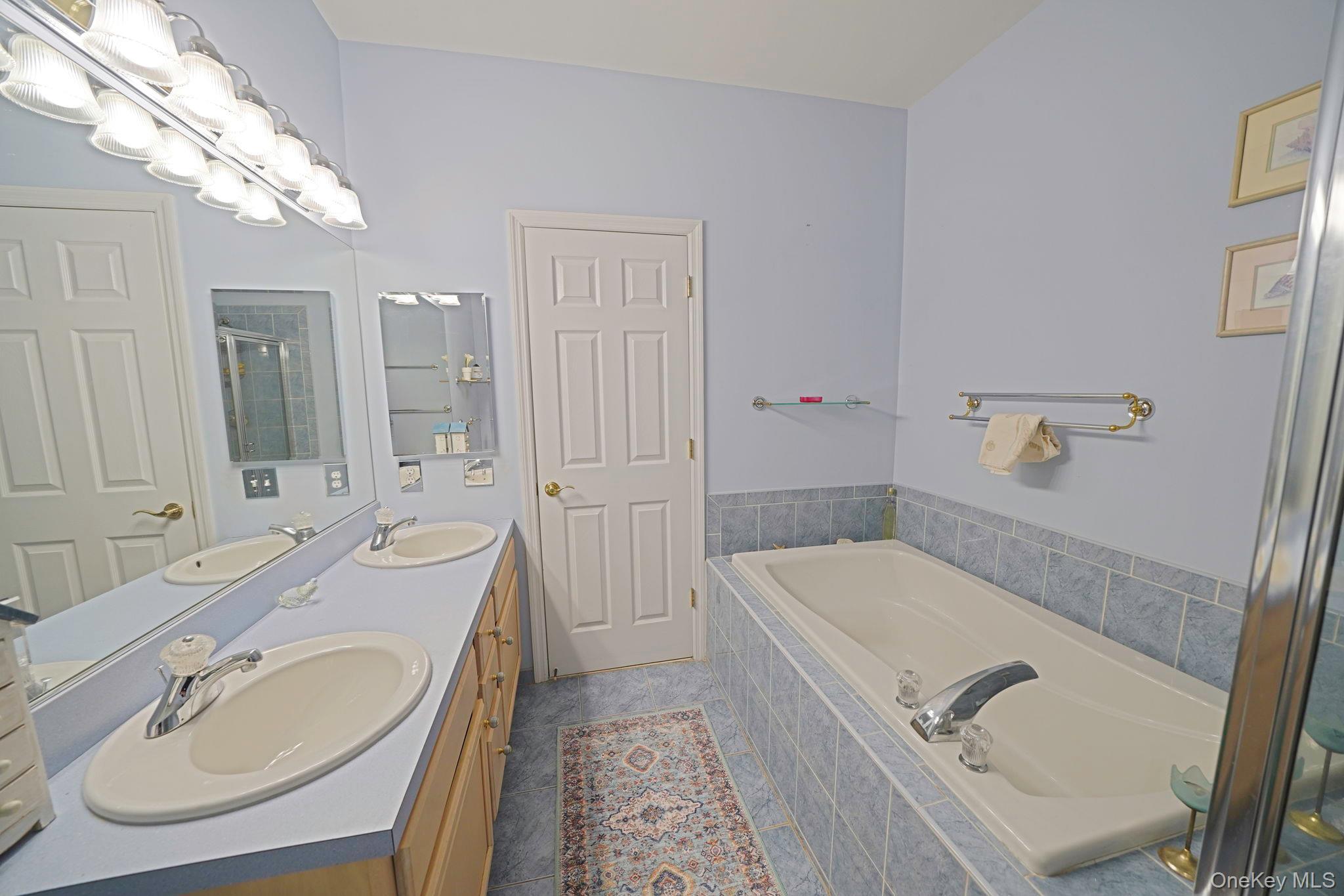 Condo Mirror Pond  Suffolk County, NY 11955, MLS-950265-16