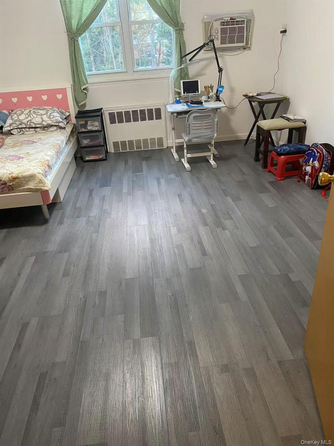 Single Family 210th  Queens, NY 11364, MLS-950280-6