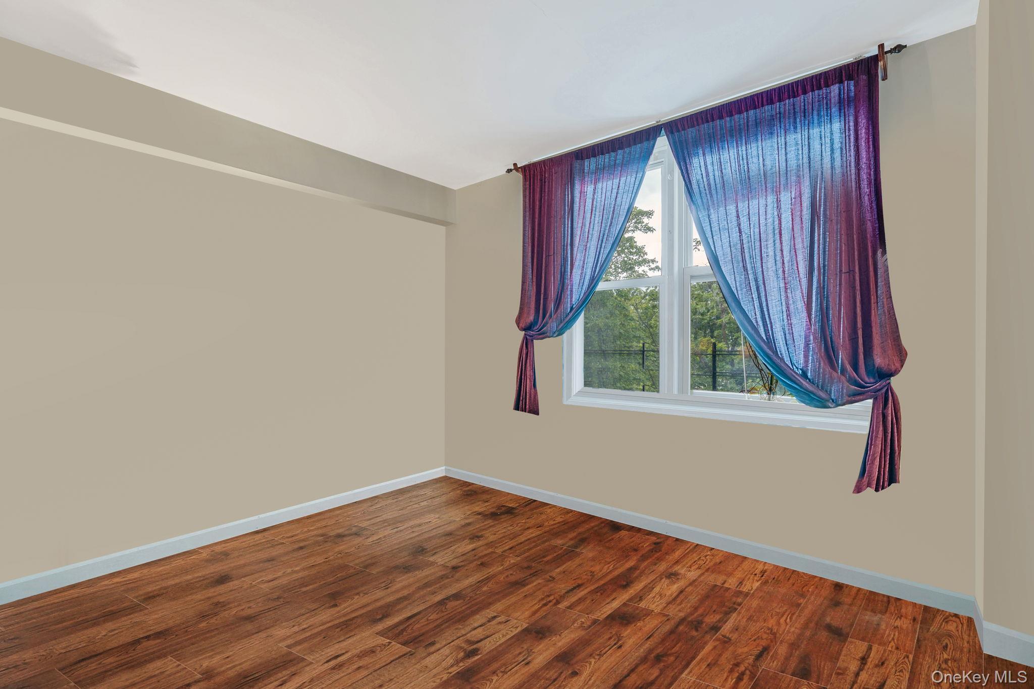 Coop Little Neck  Queens, NY 11362, MLS-950294-17