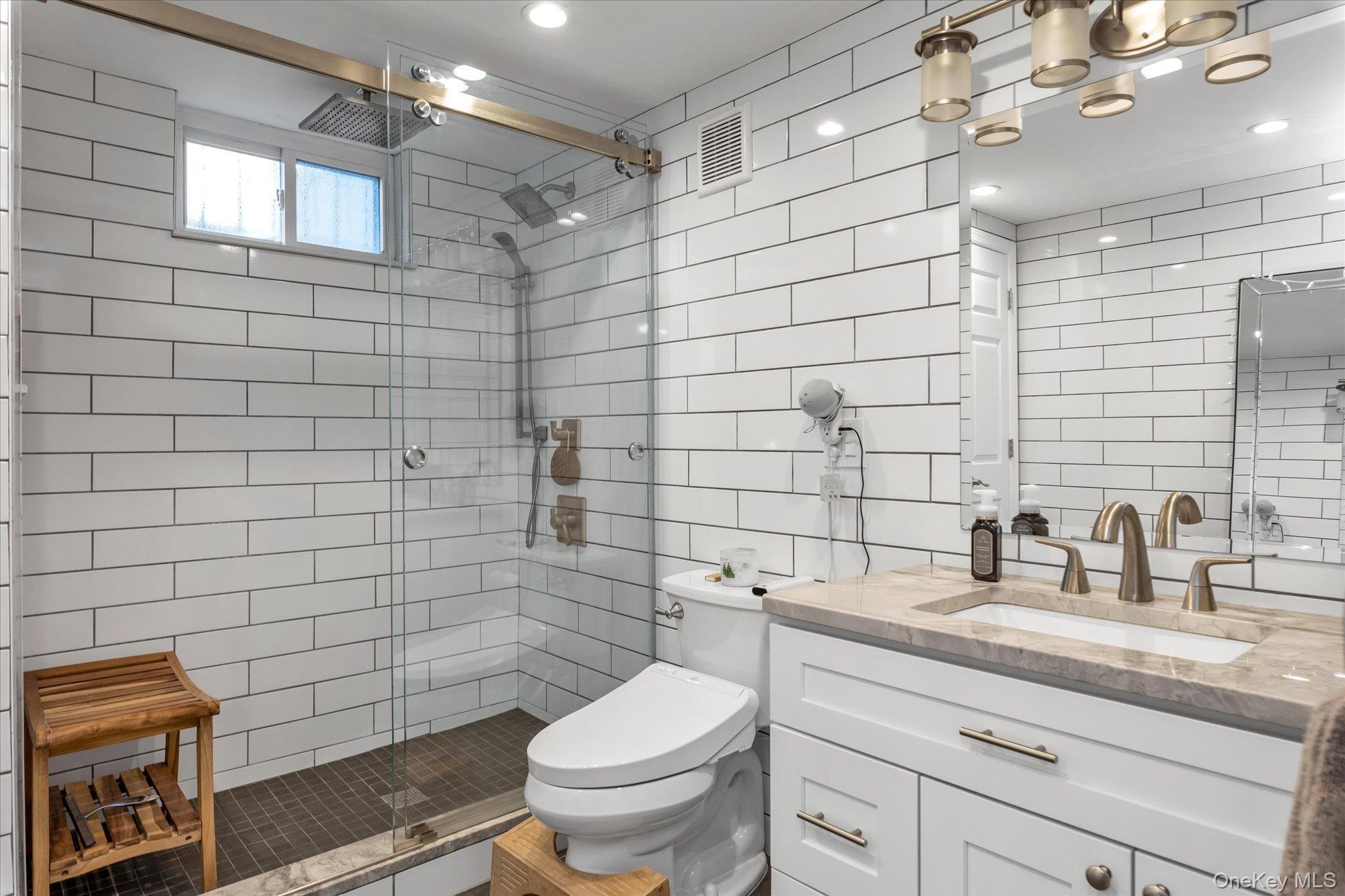 Single Family 80th  Queens, NY 11417, MLS-950295-27