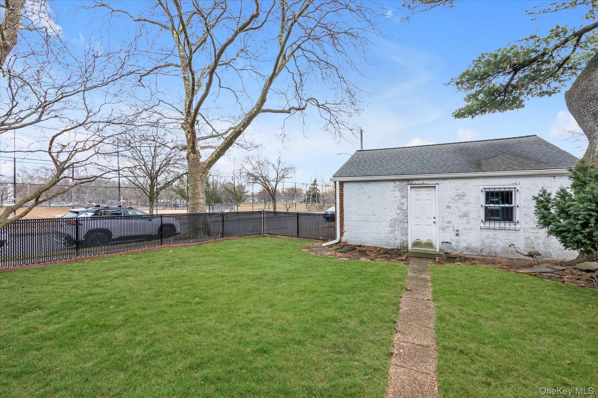 Single Family 80th  Queens, NY 11417, MLS-950295-30