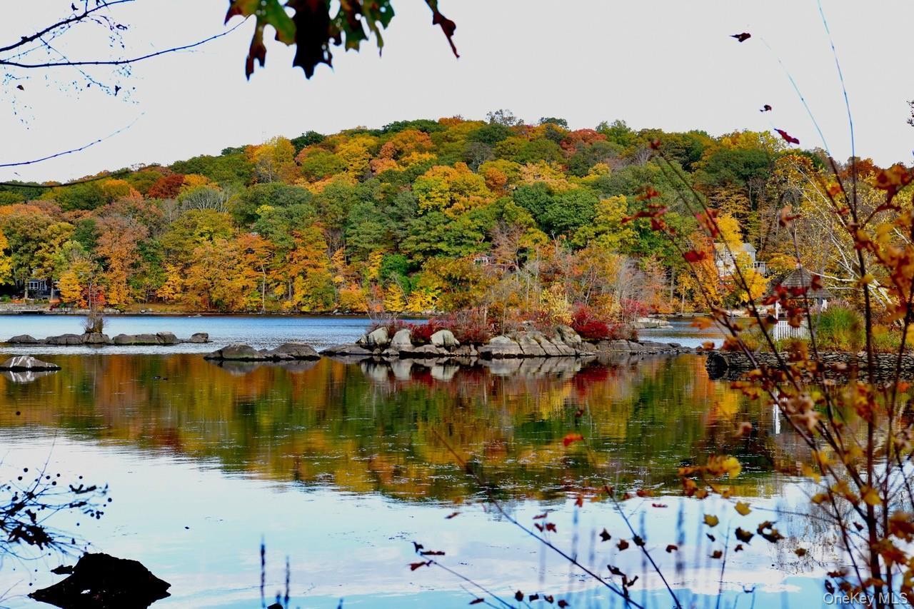 Single Family Arbutus  Putnam County, NY 10579, MLS-950314-38