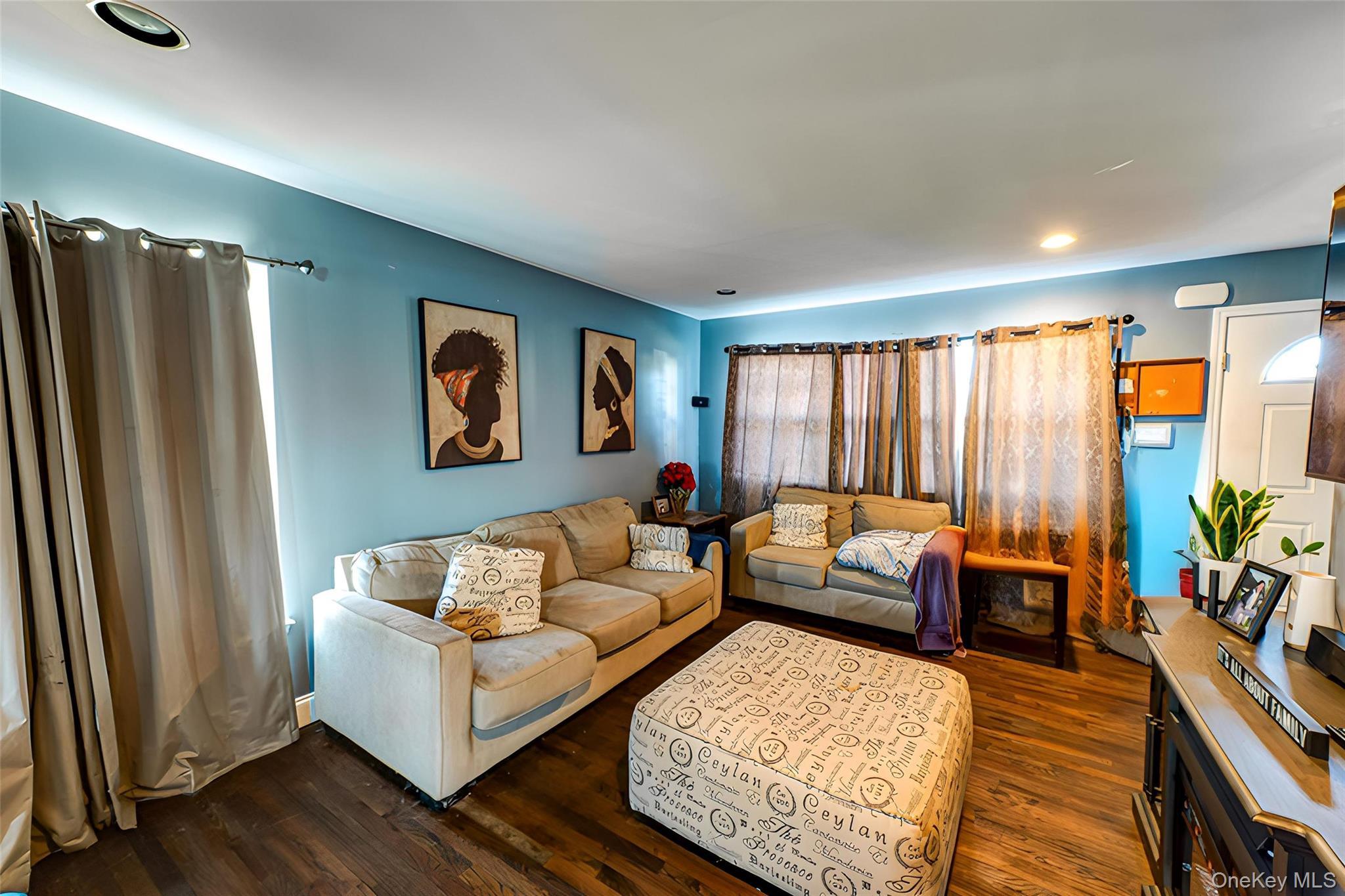 Single Family Chauncey Suffolk County, NY 11727, MLS-950335-4