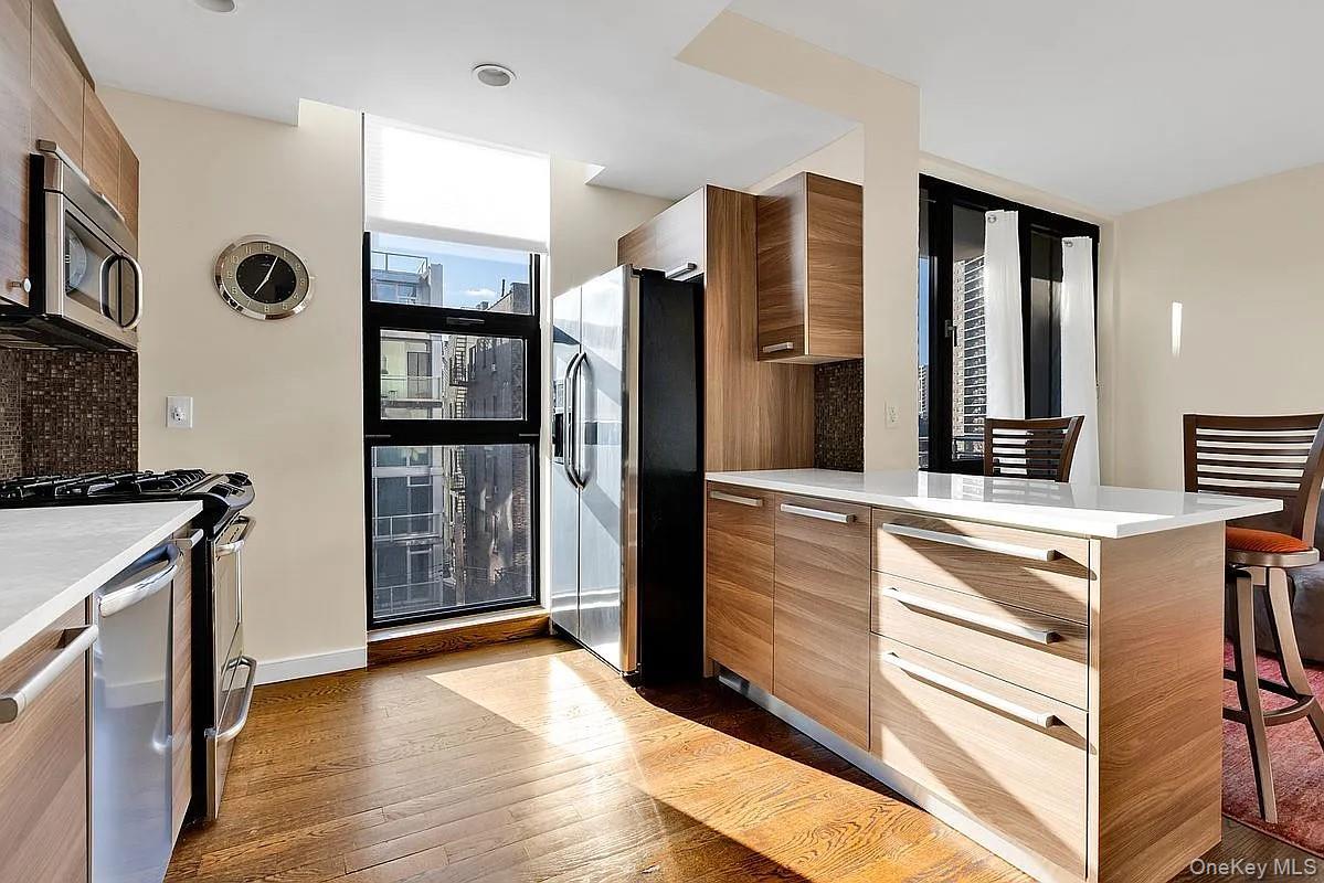 Condo Ocean  Brooklyn, NY 11235, MLS-950342-14