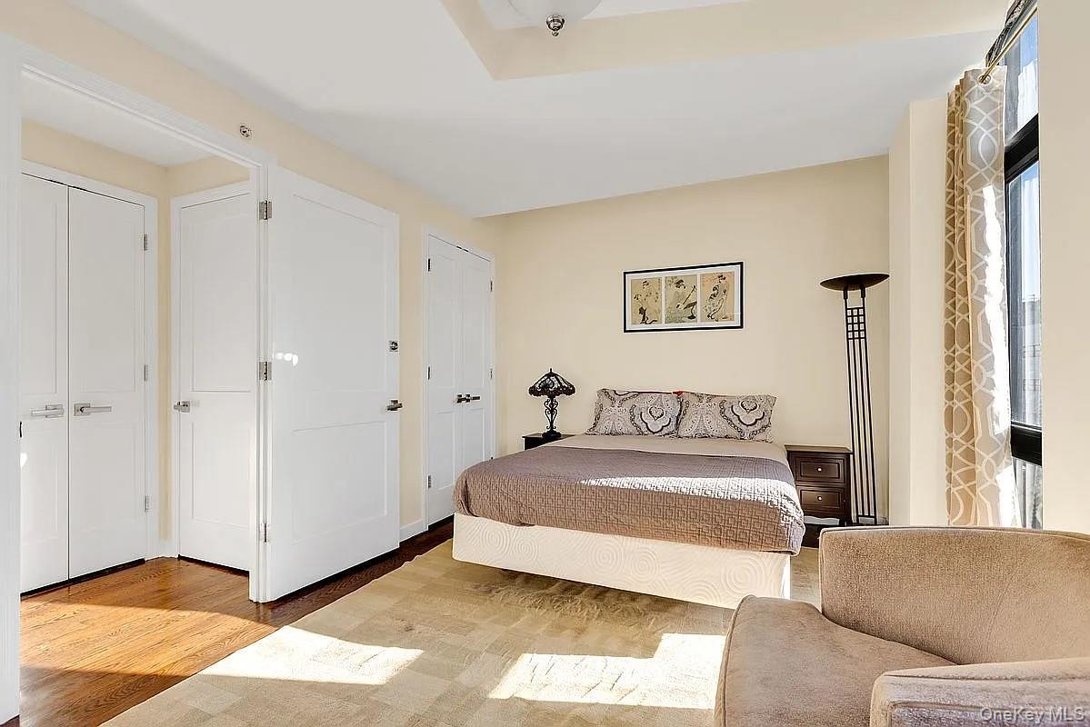 Condo Ocean  Brooklyn, NY 11235, MLS-950342-15