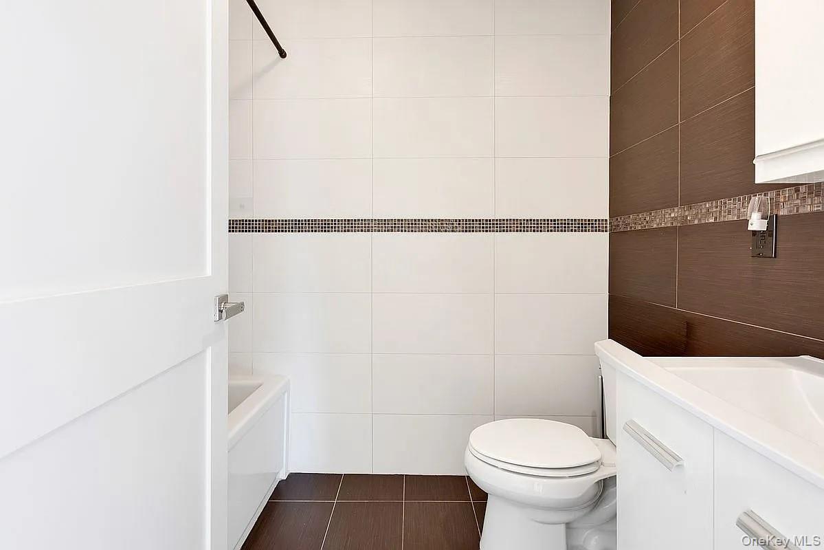 Condo Ocean  Brooklyn, NY 11235, MLS-950342-20