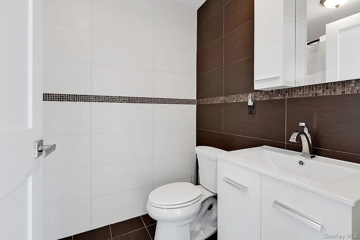 Condo Ocean  Brooklyn, NY 11235, MLS-950342-23