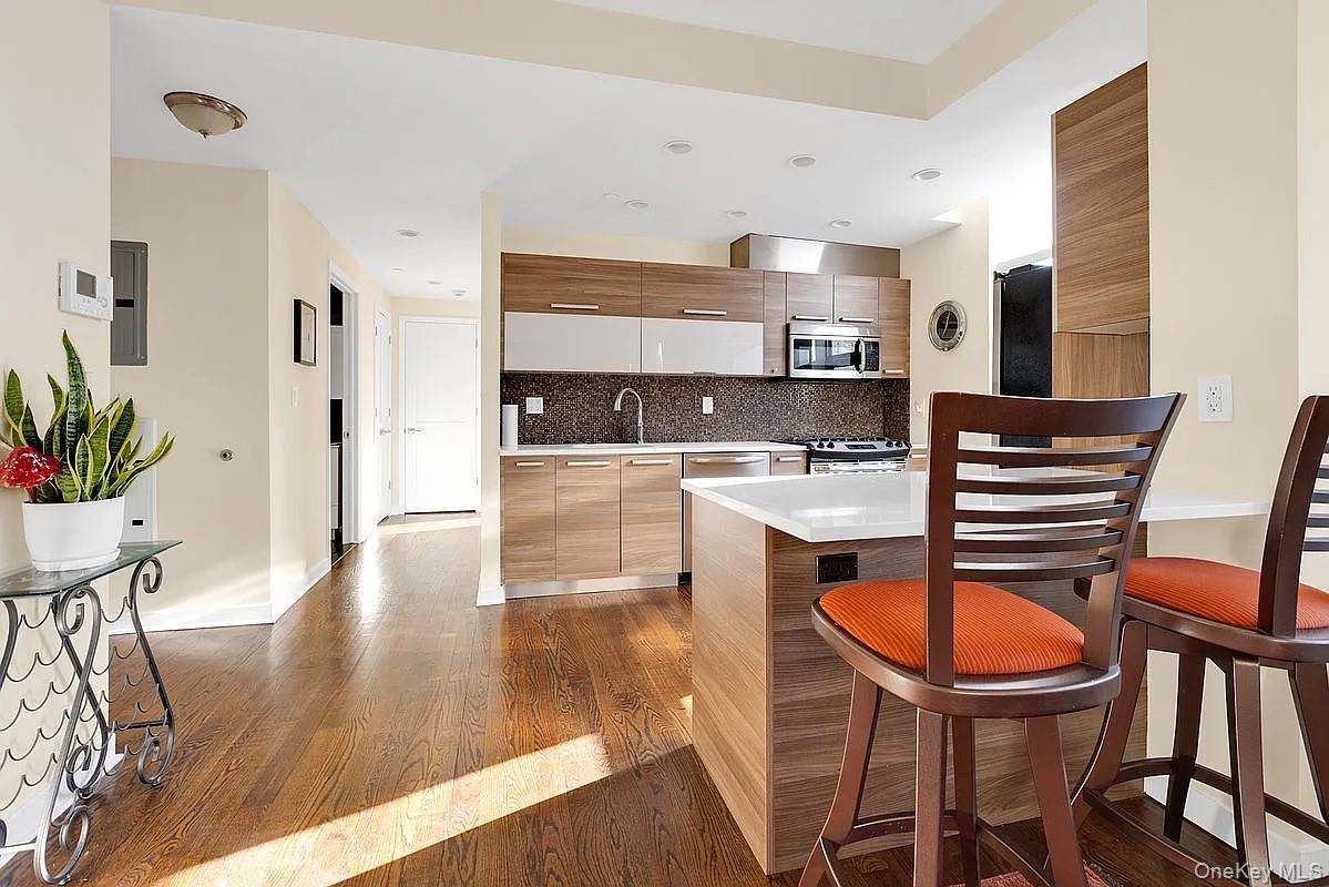 Condo Ocean  Brooklyn, NY 11235, MLS-950342-7