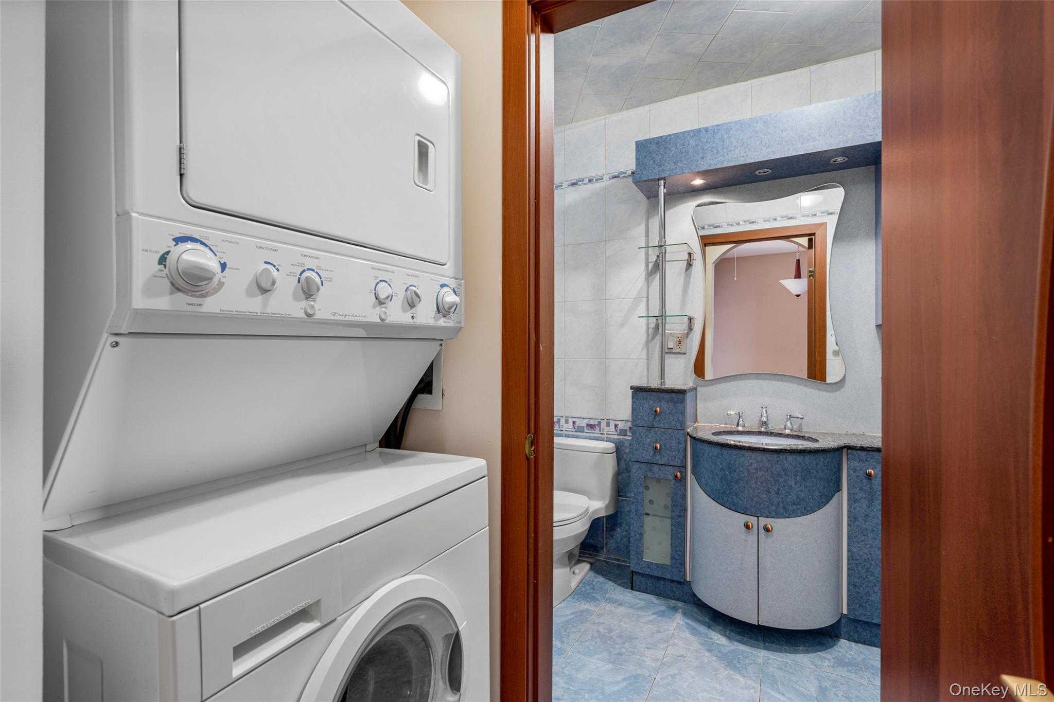 Single Family Dean Bronx, NY 10465, MLS-950356-35