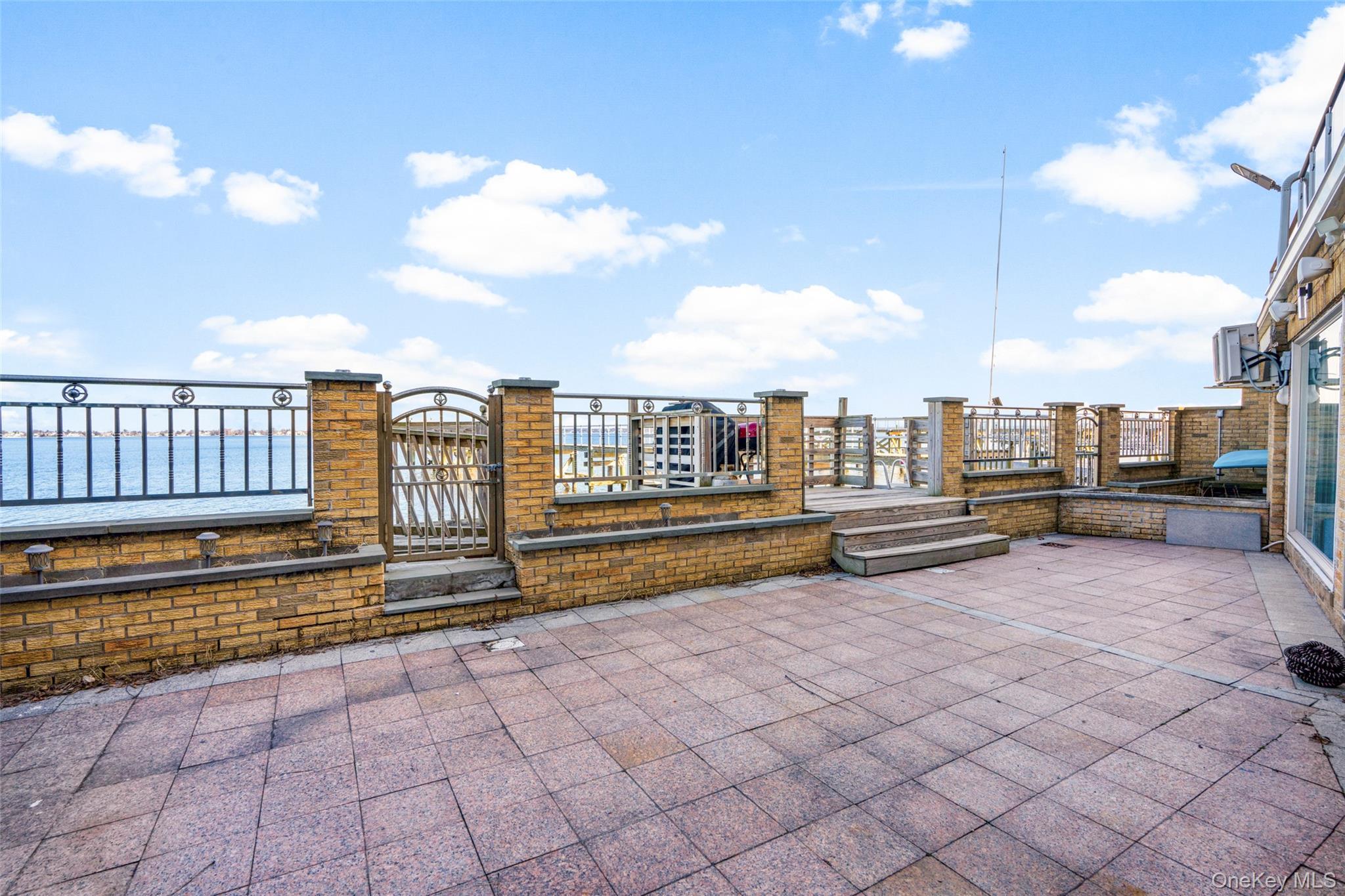 Single Family Dean Bronx, NY 10465, MLS-950356-43