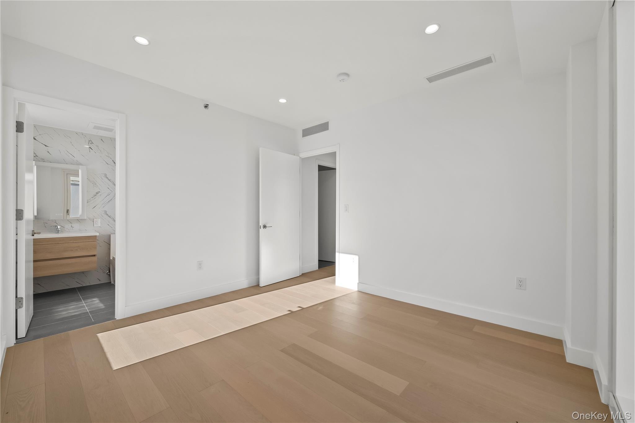 Condo Northern  Queens, NY 11354, MLS-950357-14