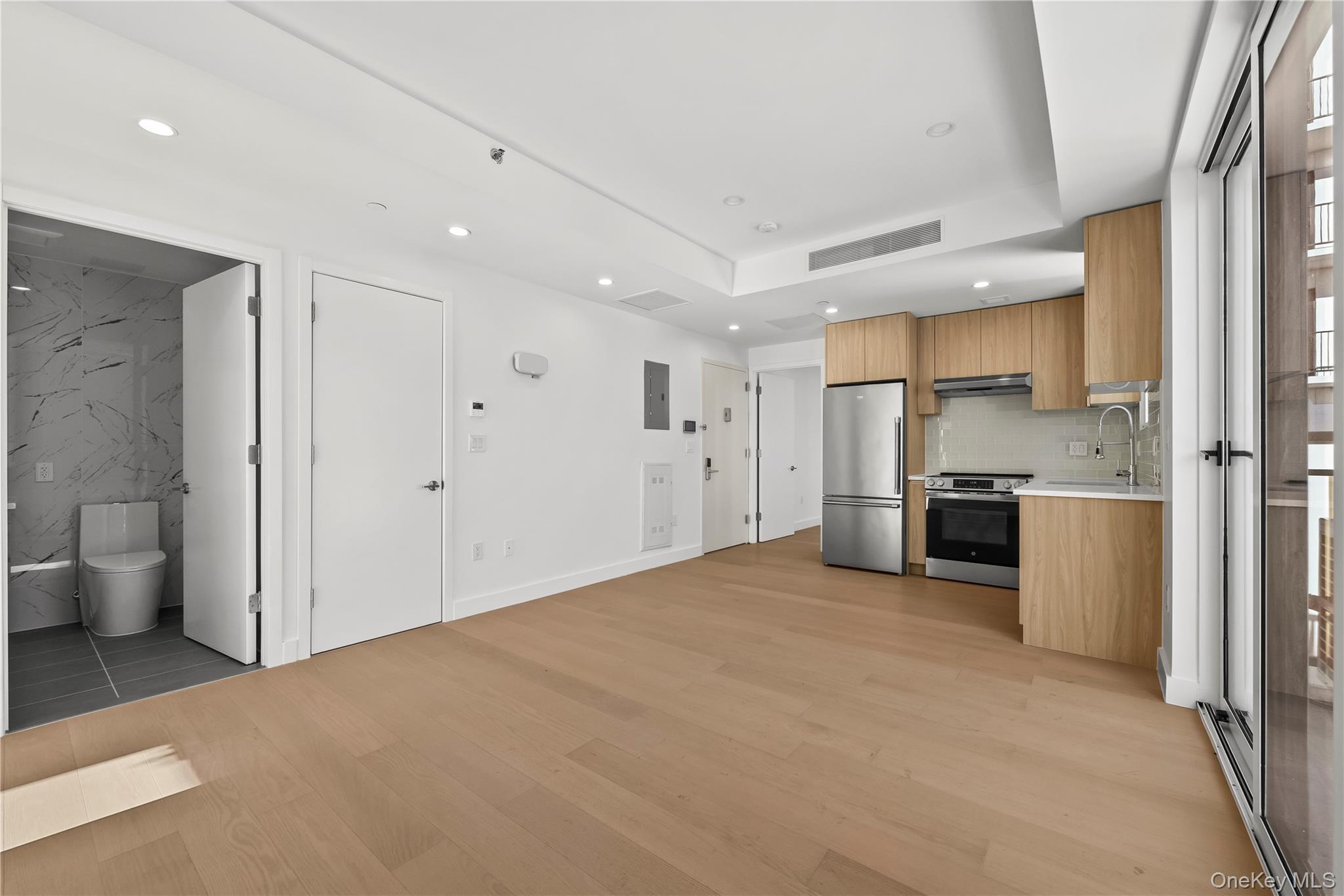 Condo Northern  Queens, NY 11354, MLS-950357-9