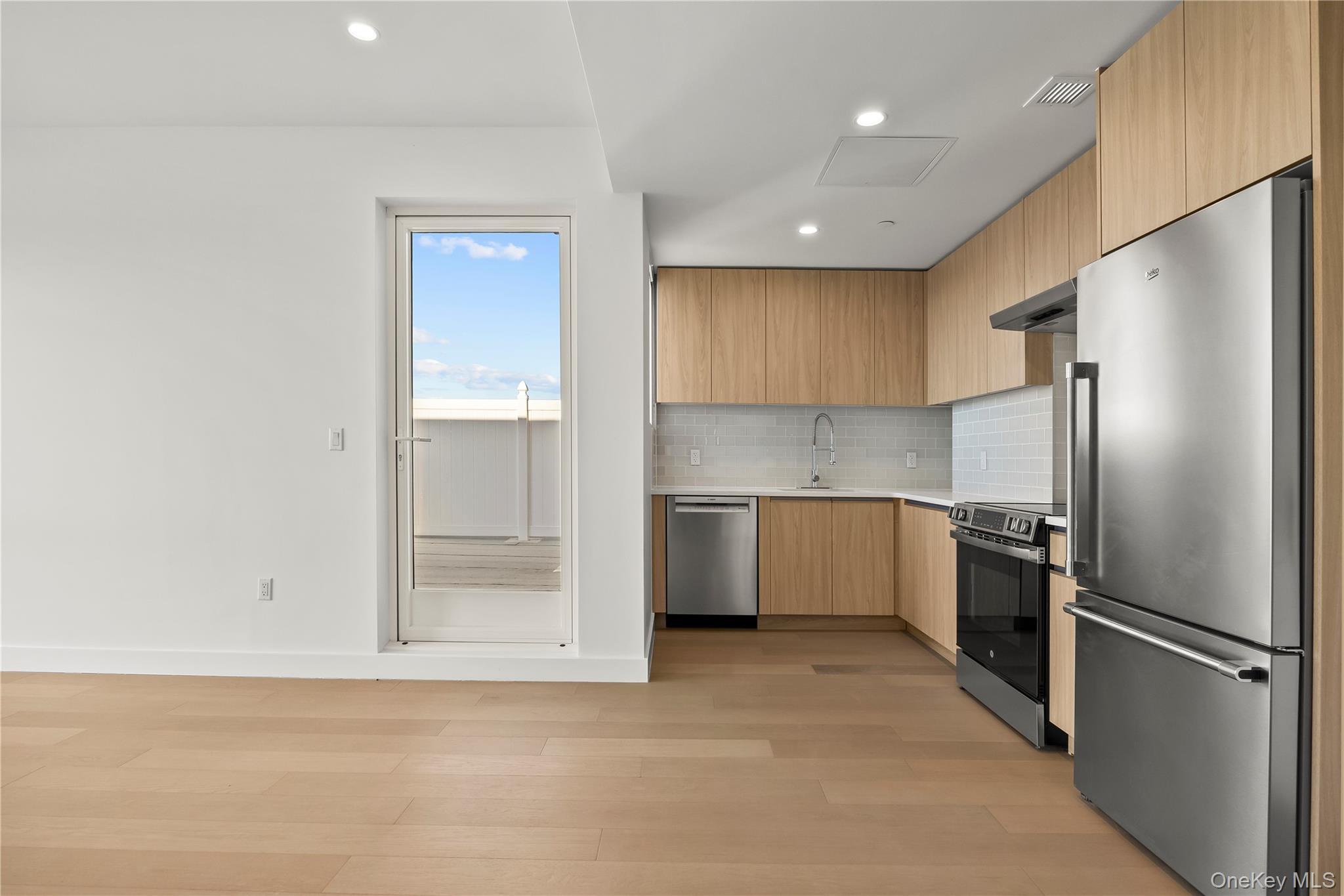 Condo Northern  Queens, NY 11354, MLS-950359-9