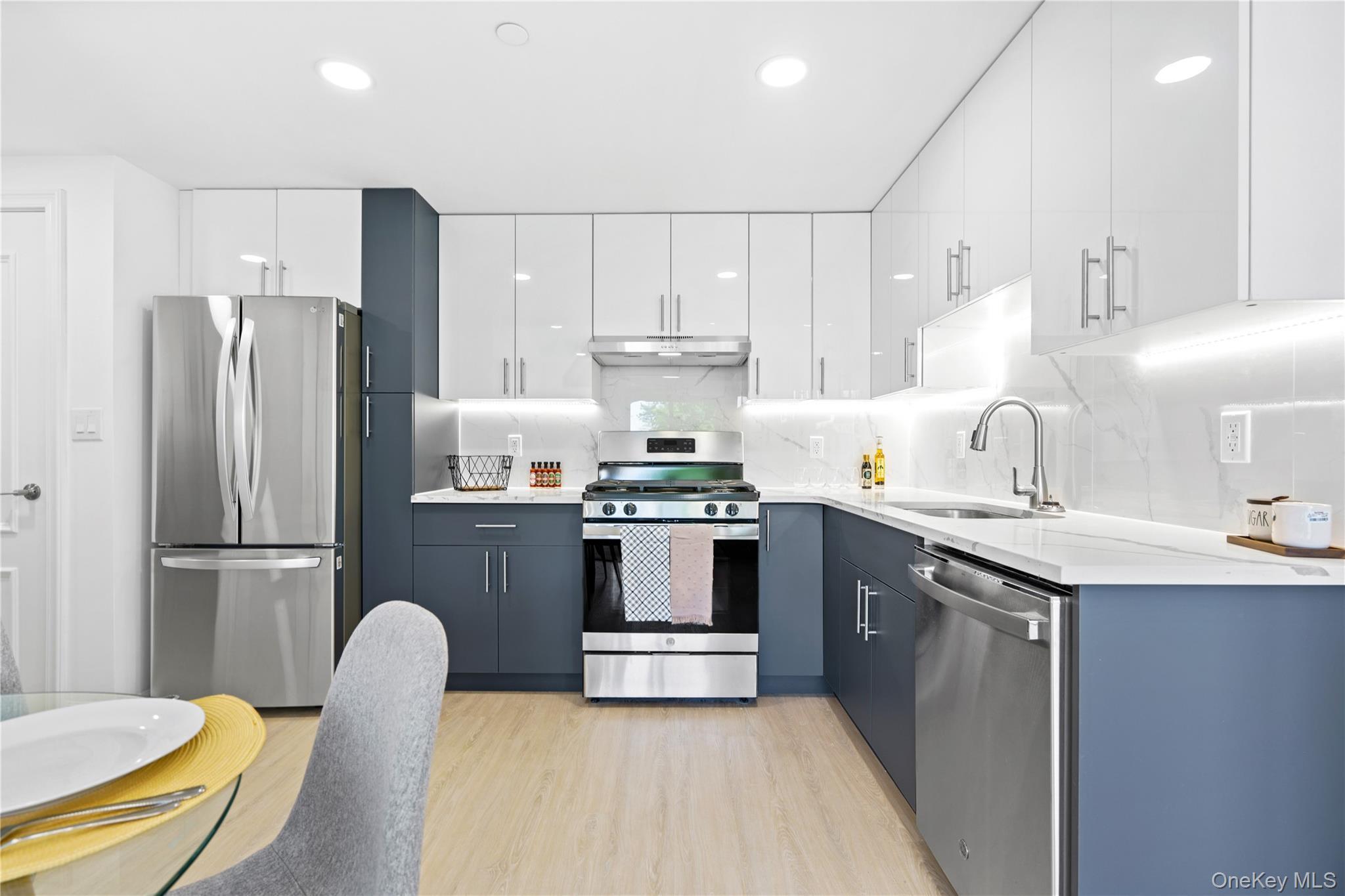 Condo Blossom  Queens, NY 11355, MLS-950365-3