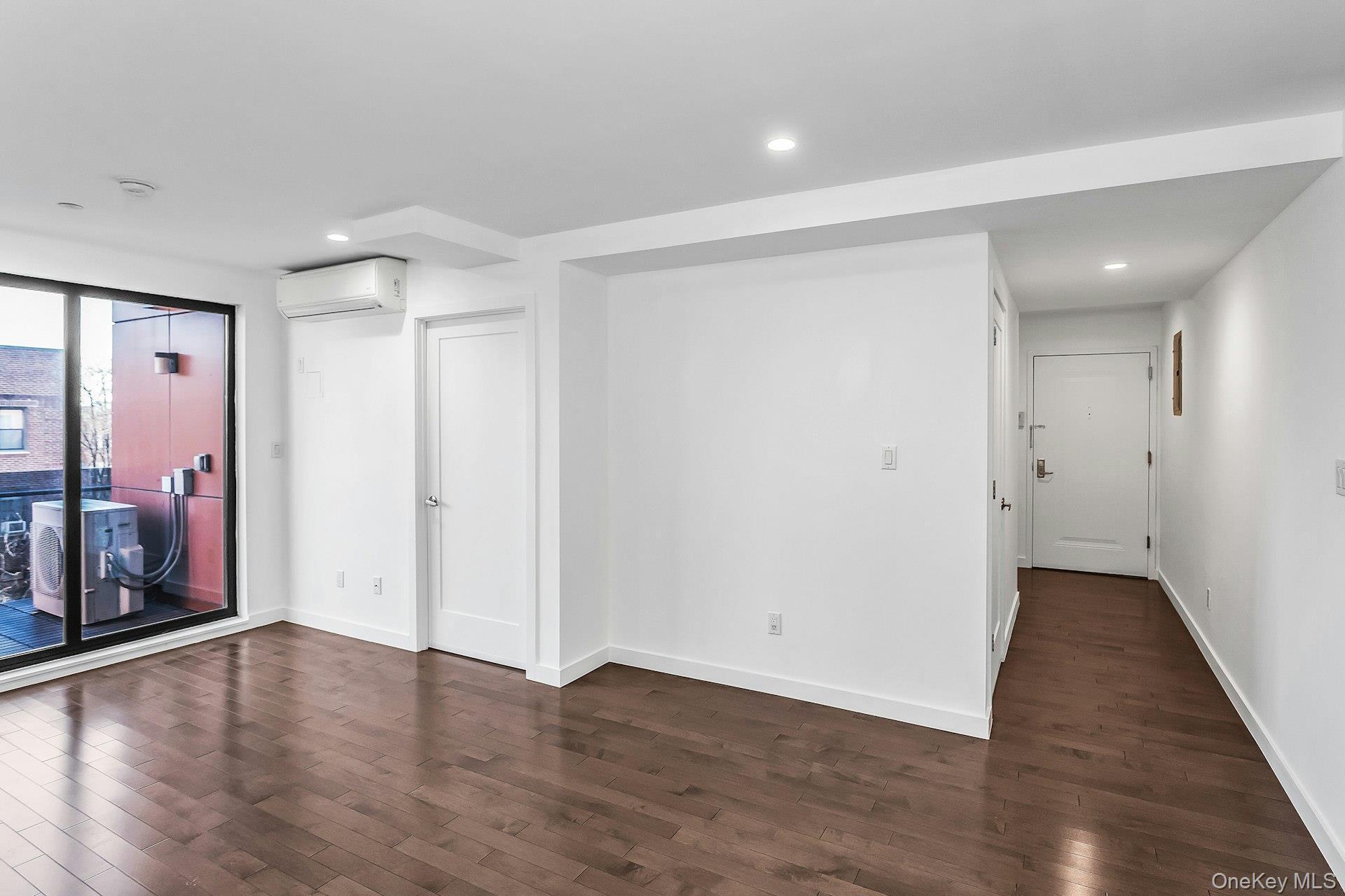 Condo 214th Queens, NY 11361, MLS-950373-10