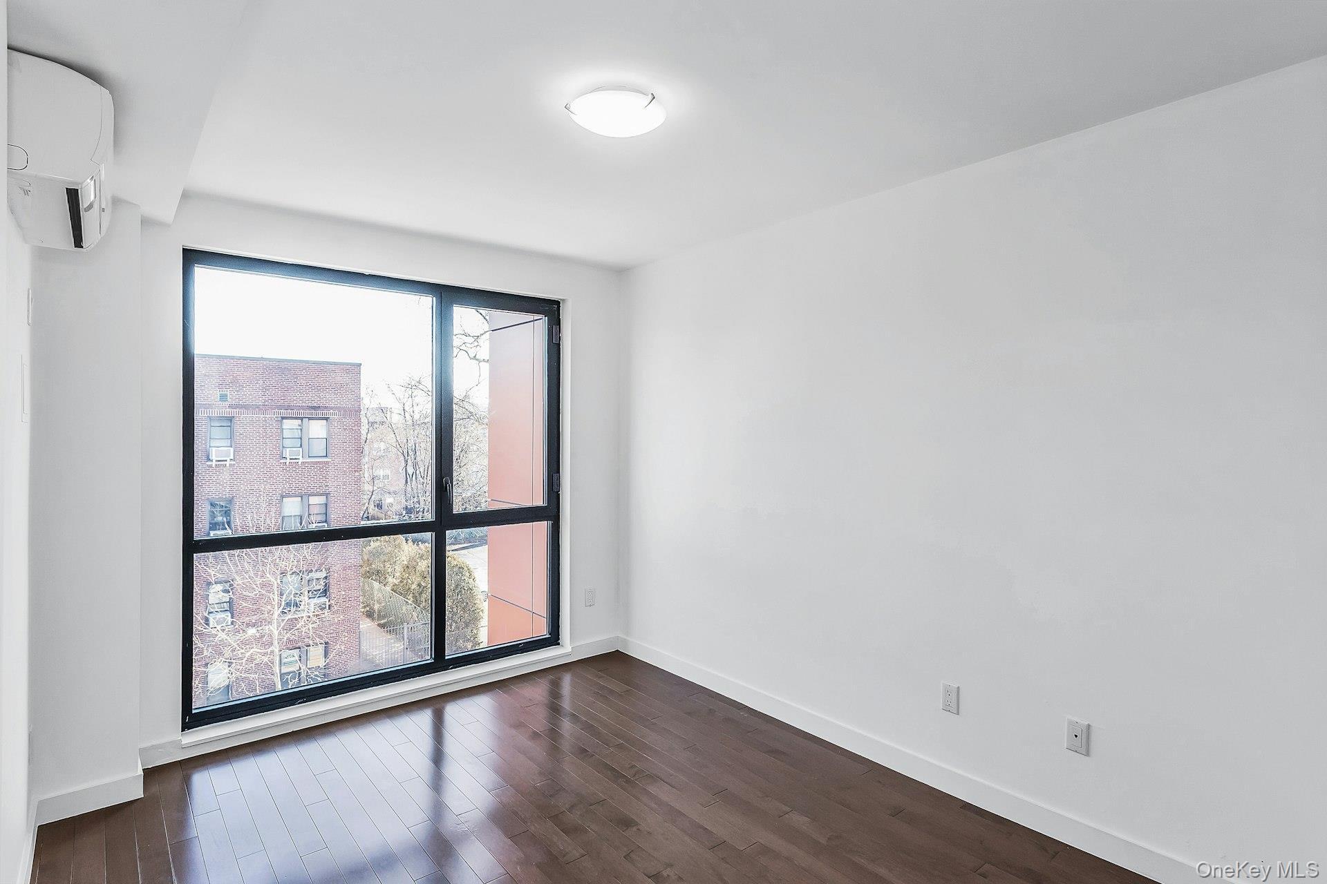 Condo 214th Queens, NY 11361, MLS-950373-8