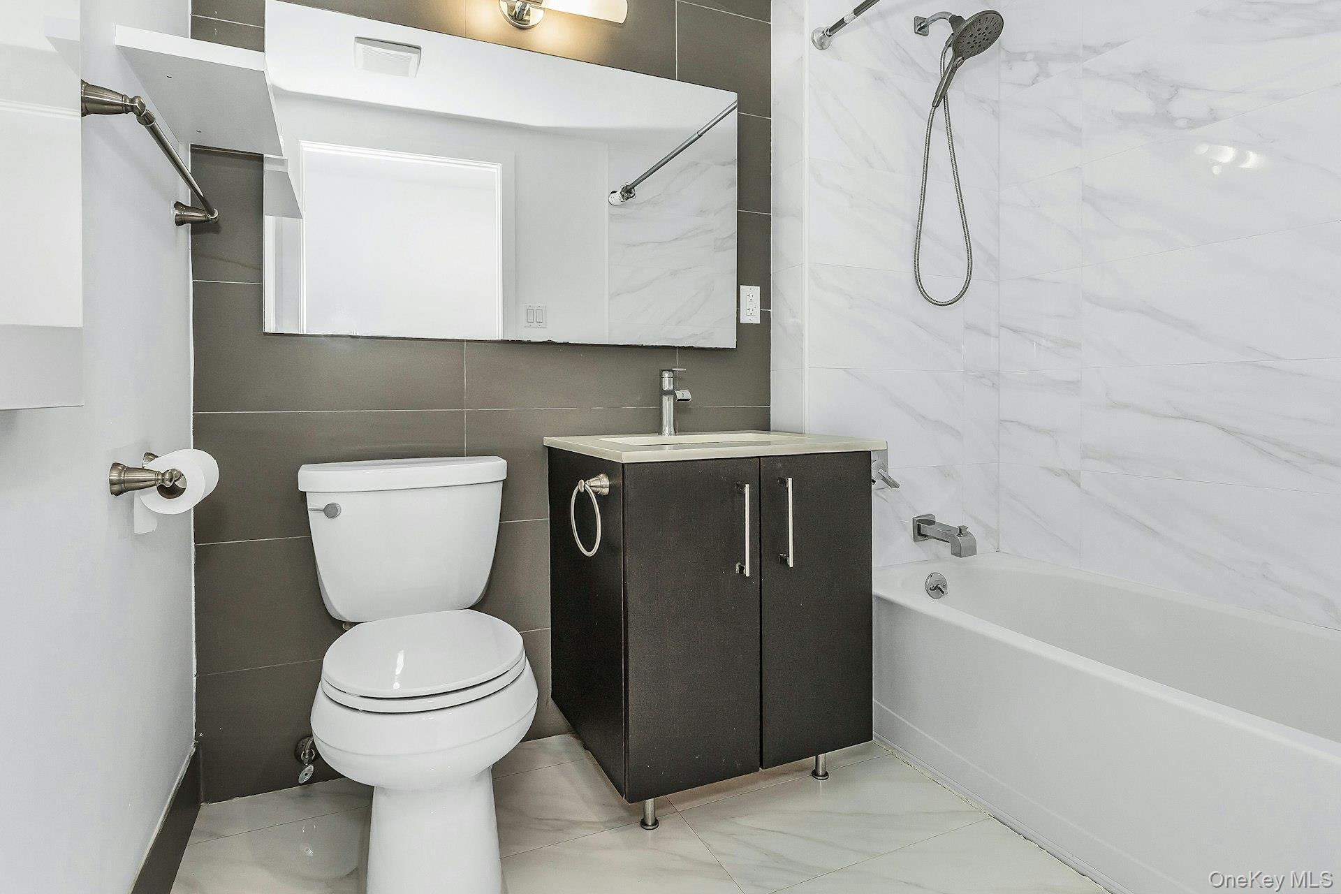 Condo 214th Queens, NY 11361, MLS-950373-9