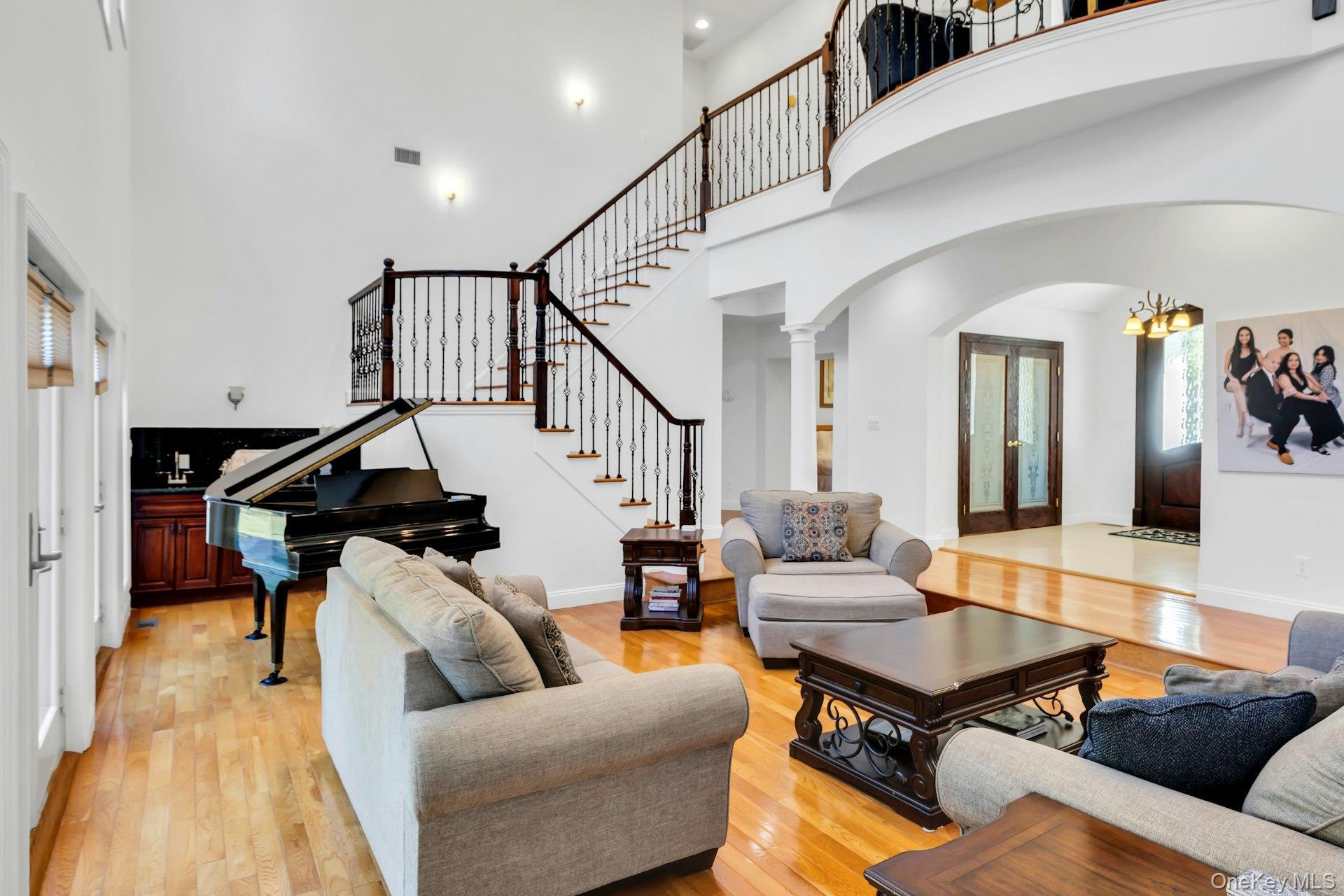 Single Family Bay Woods Drive  Suffolk County, NY 11946, MLS-950375-12
