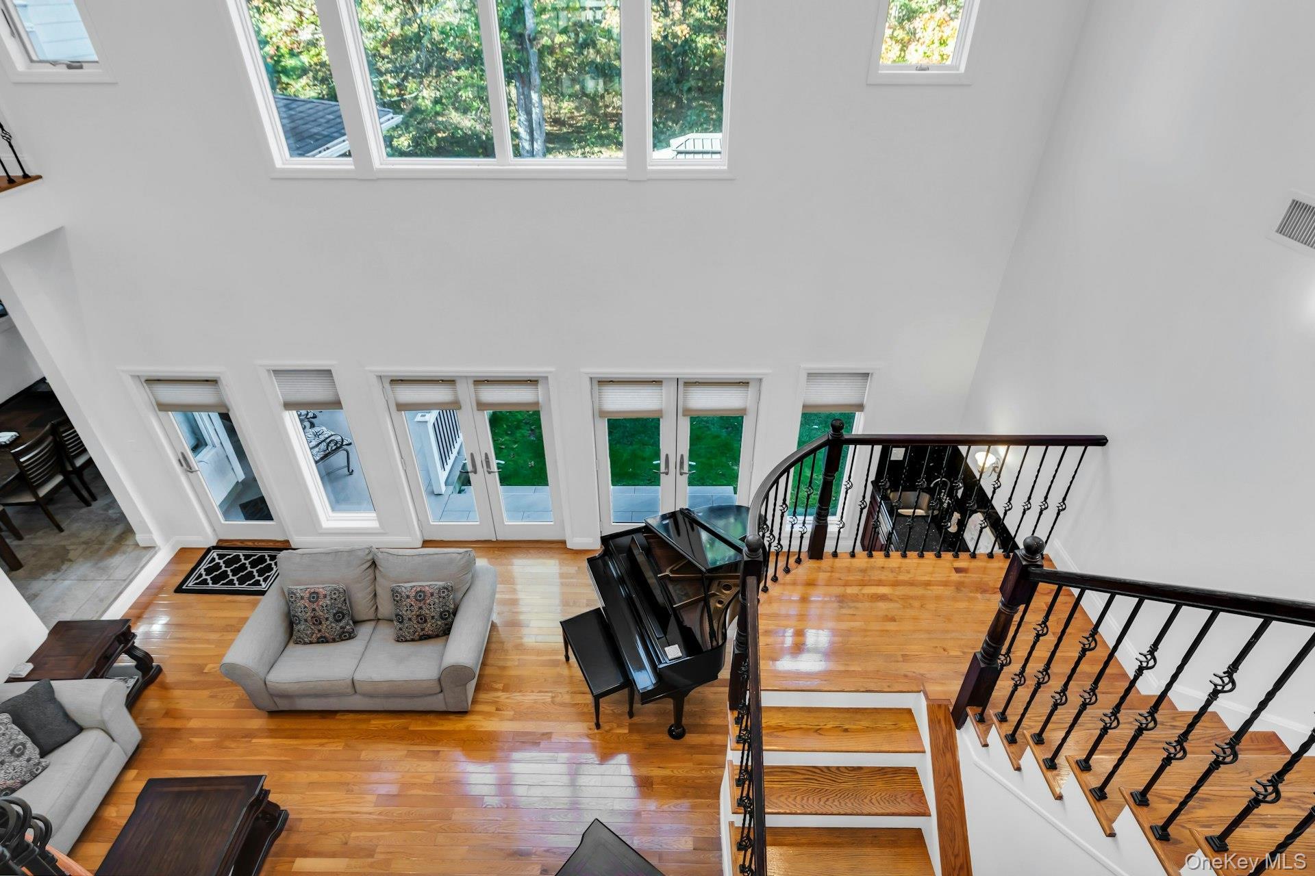 Single Family Bay Woods Drive  Suffolk County, NY 11946, MLS-950375-26