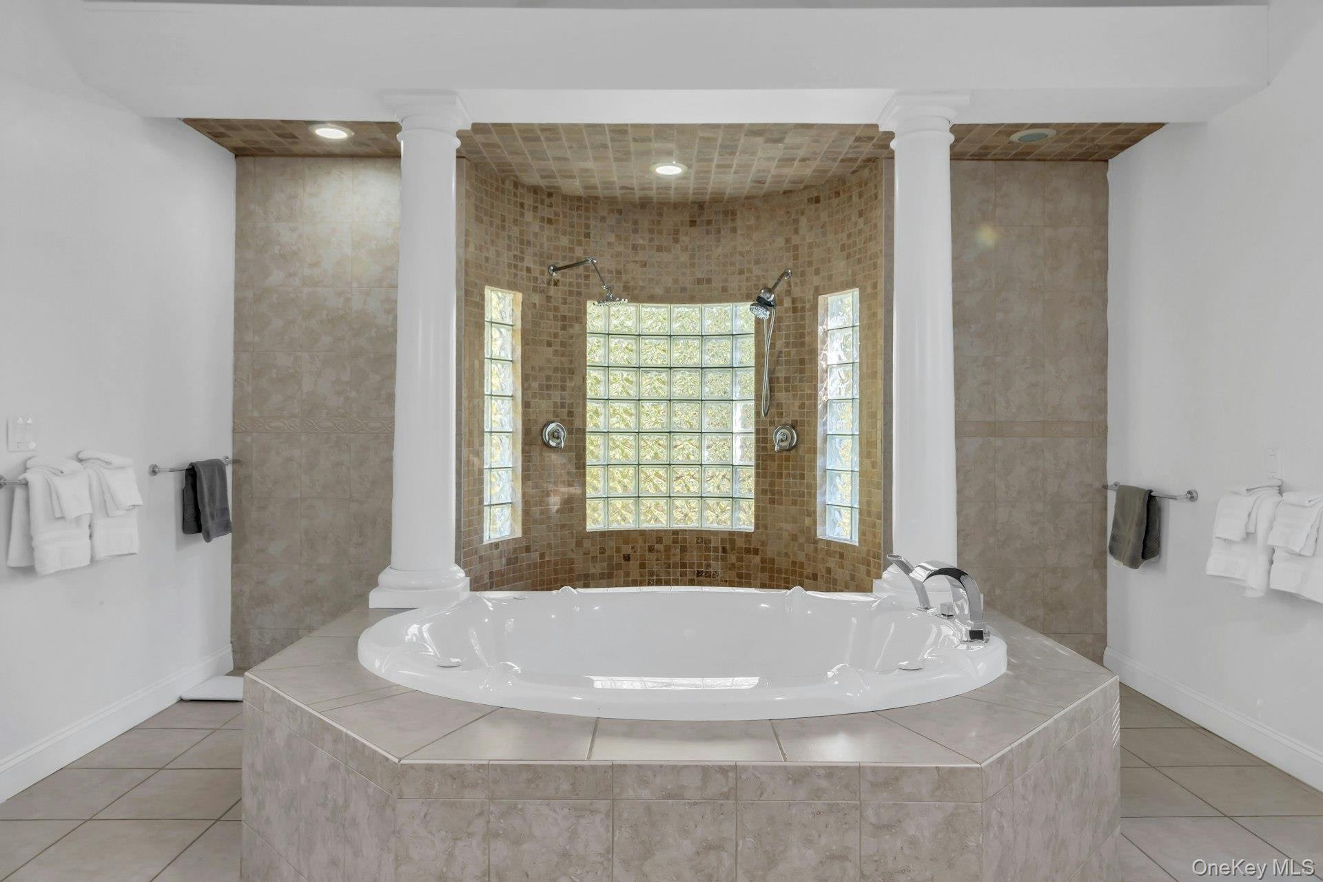 Single Family Bay Woods Drive  Suffolk County, NY 11946, MLS-950375-32