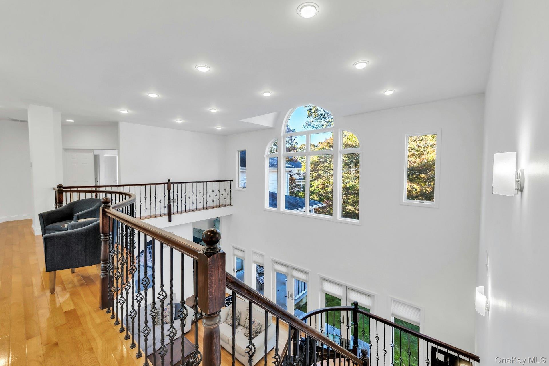 Single Family Bay Woods Drive  Suffolk County, NY 11946, MLS-950375-34