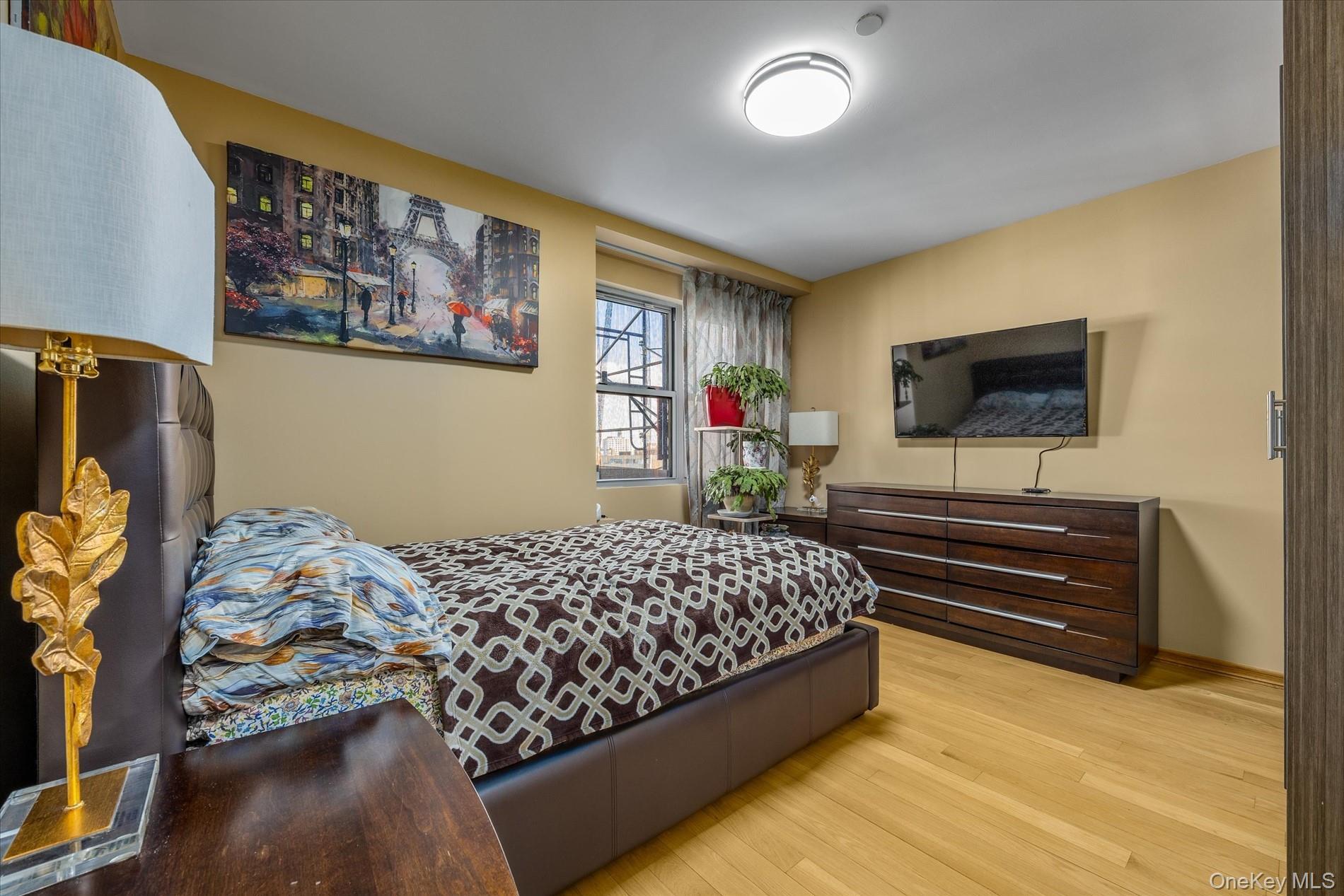 Condo Brighton 6th  Brooklyn, NY 11235, MLS-950401-11