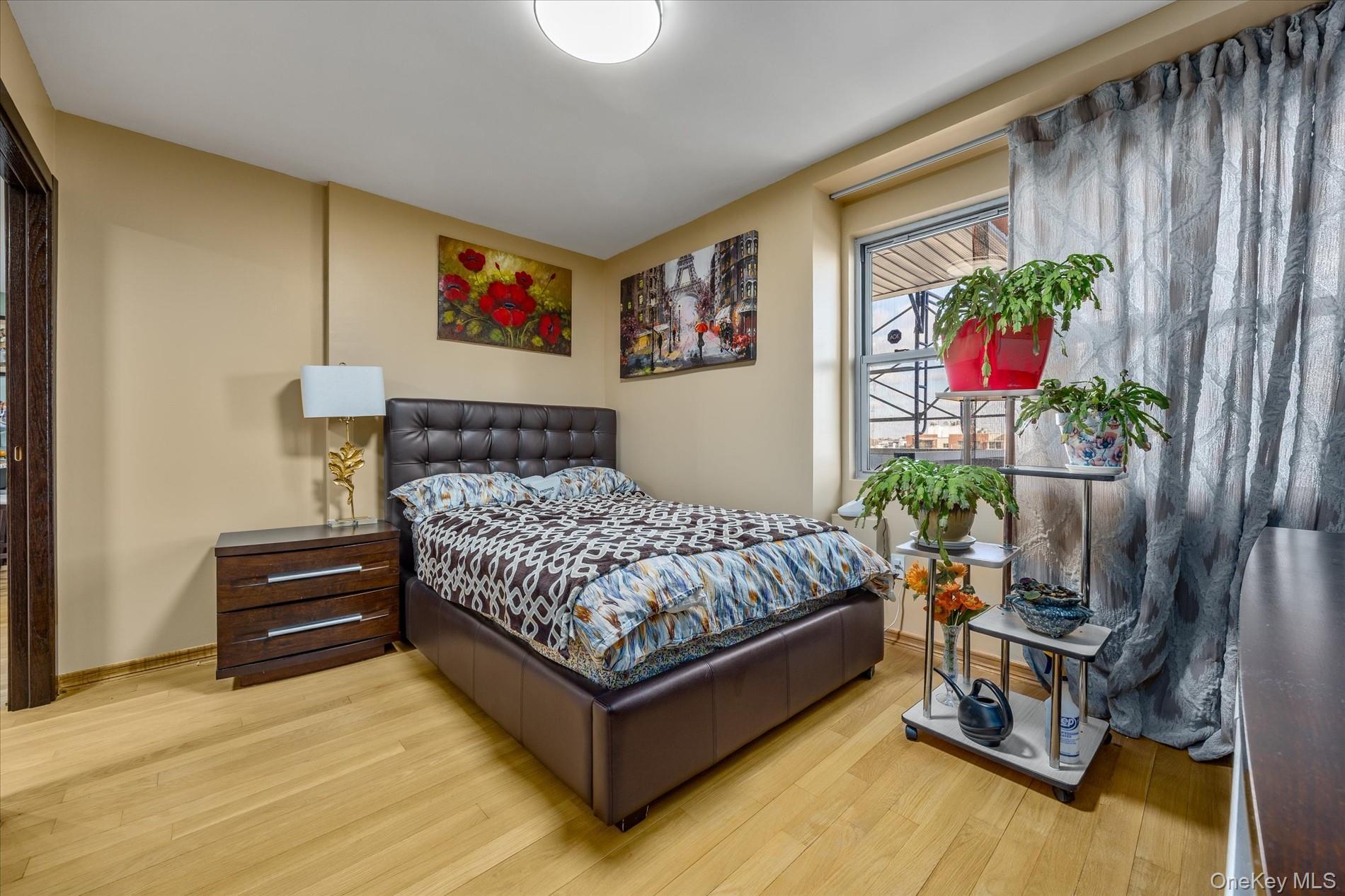 Condo Brighton 6th  Brooklyn, NY 11235, MLS-950401-12