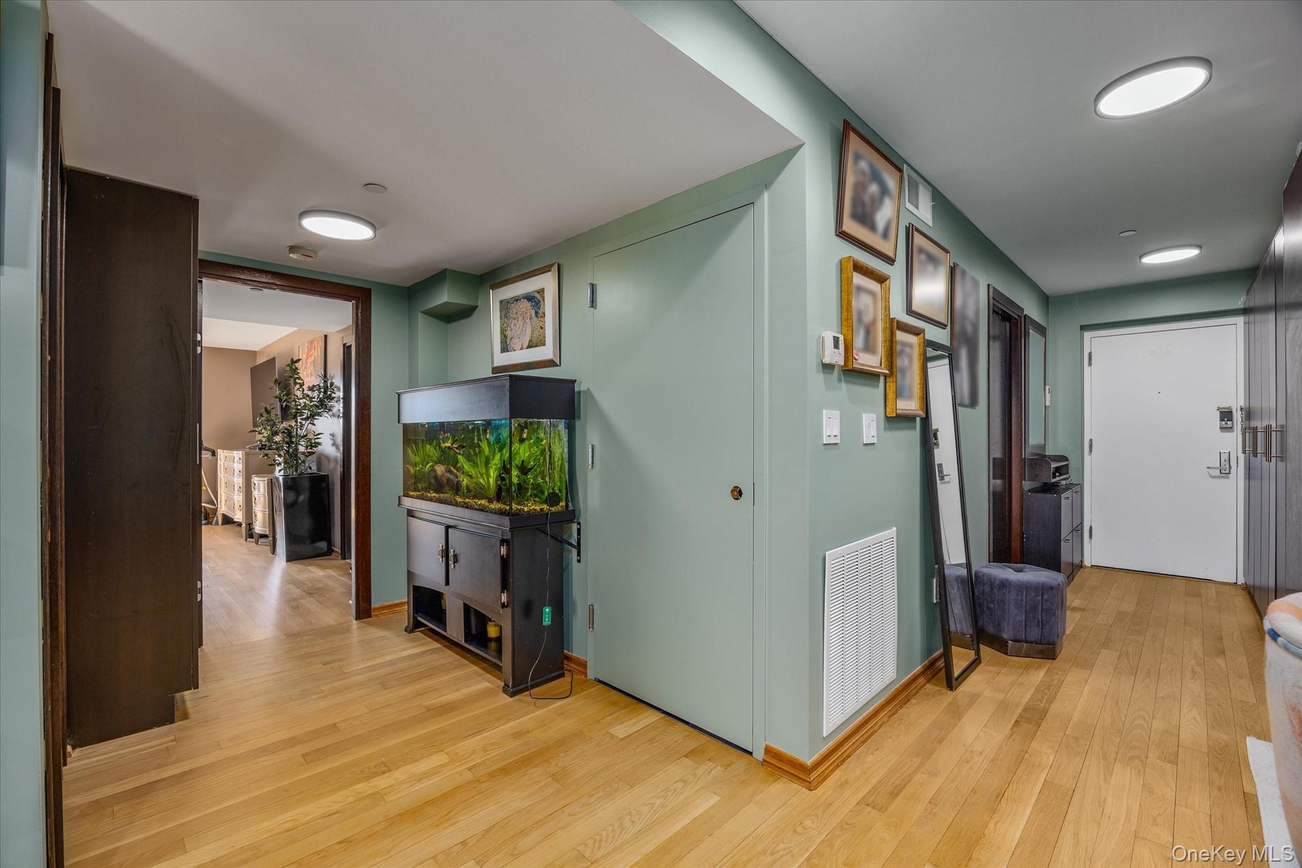 Condo Brighton 6th  Brooklyn, NY 11235, MLS-950401-6