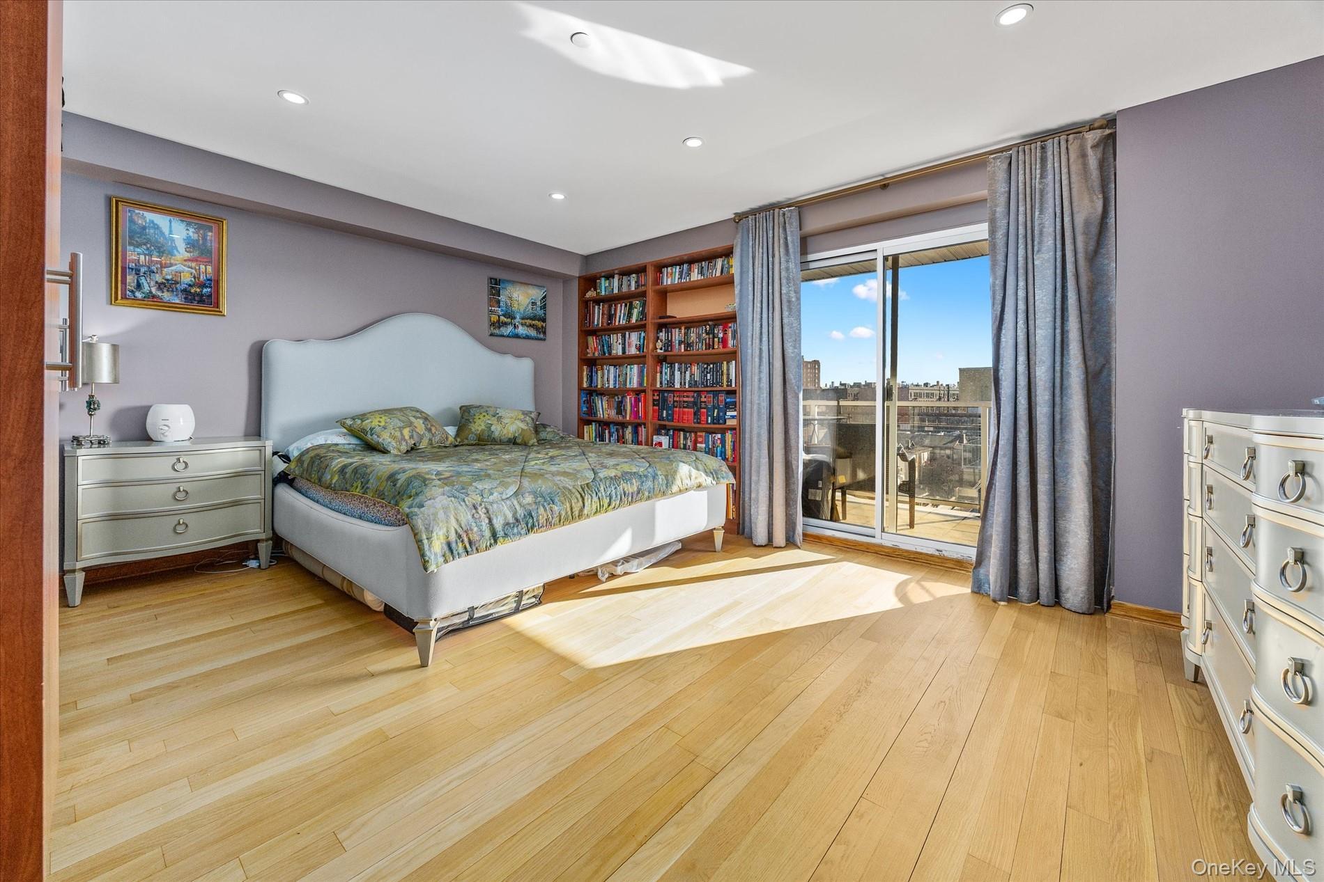 Condo Brighton 6th  Brooklyn, NY 11235, MLS-950401-7