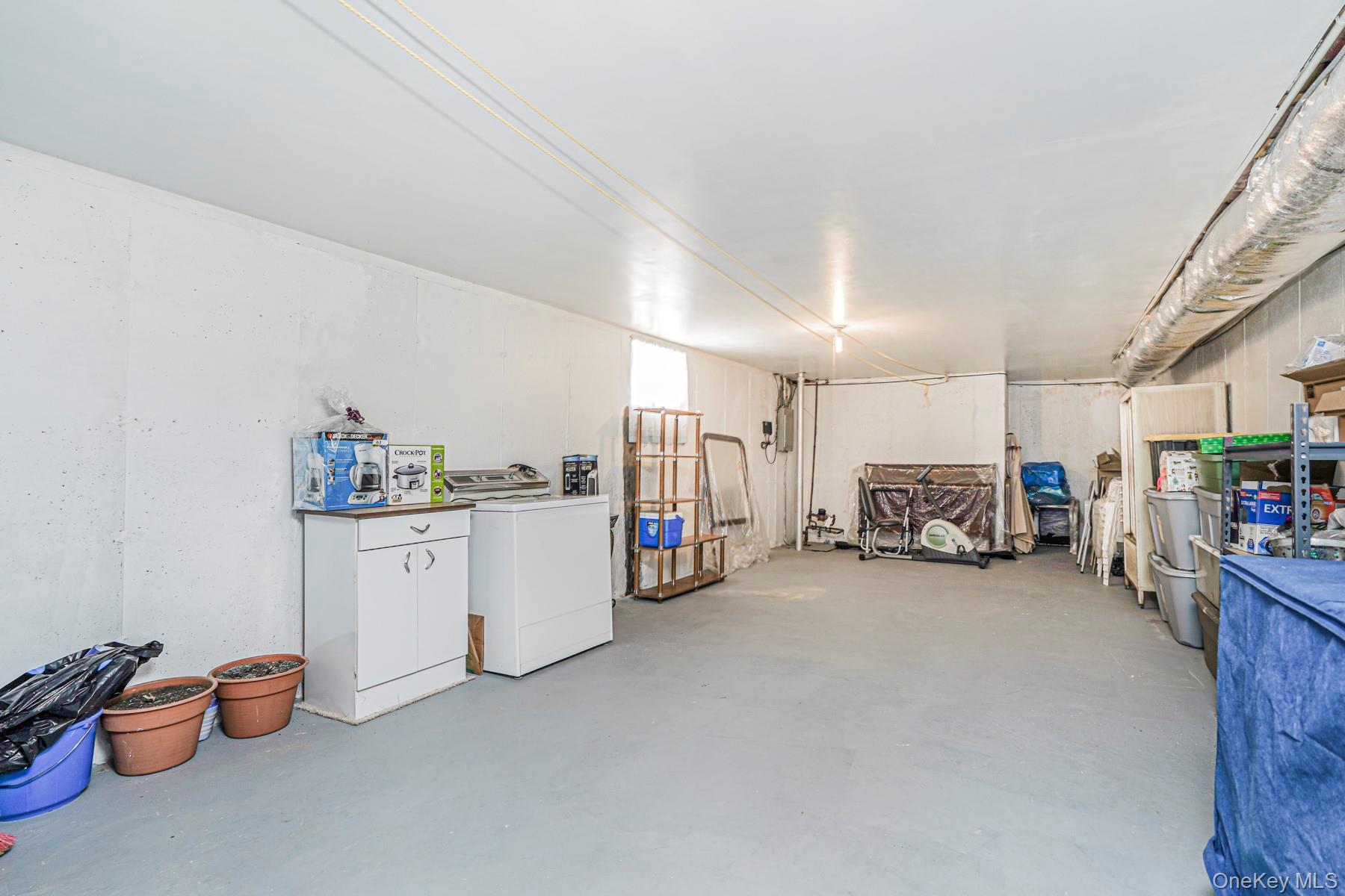 Single Family Ironwood  Staten Island, NY 10308, MLS-950479-10