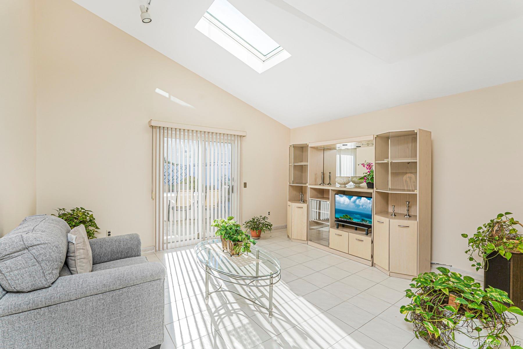 Single Family Ironwood  Staten Island, NY 10308, MLS-950479-9