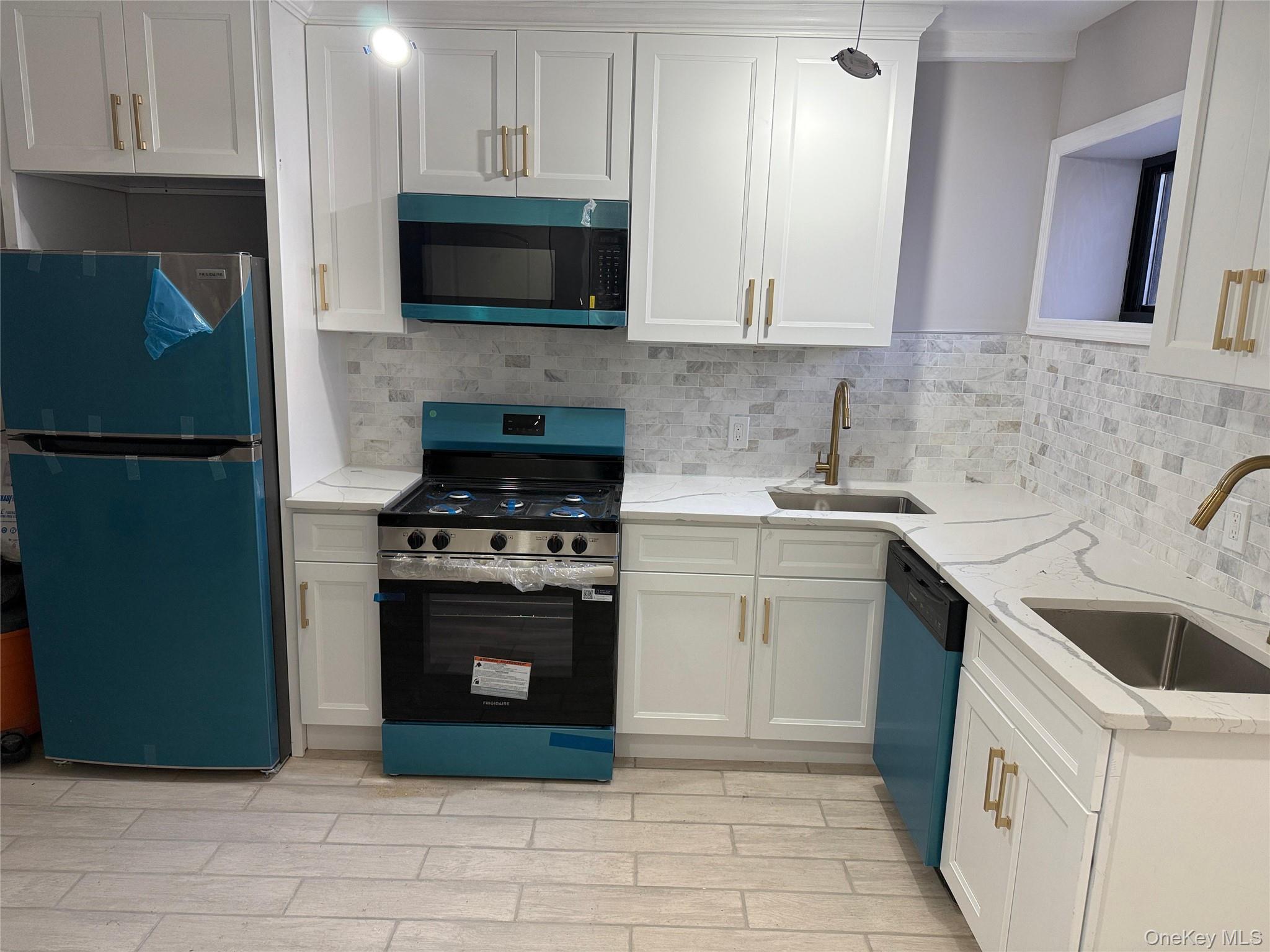 Single Family 55th  Brooklyn, NY 11203, MLS-950513-12