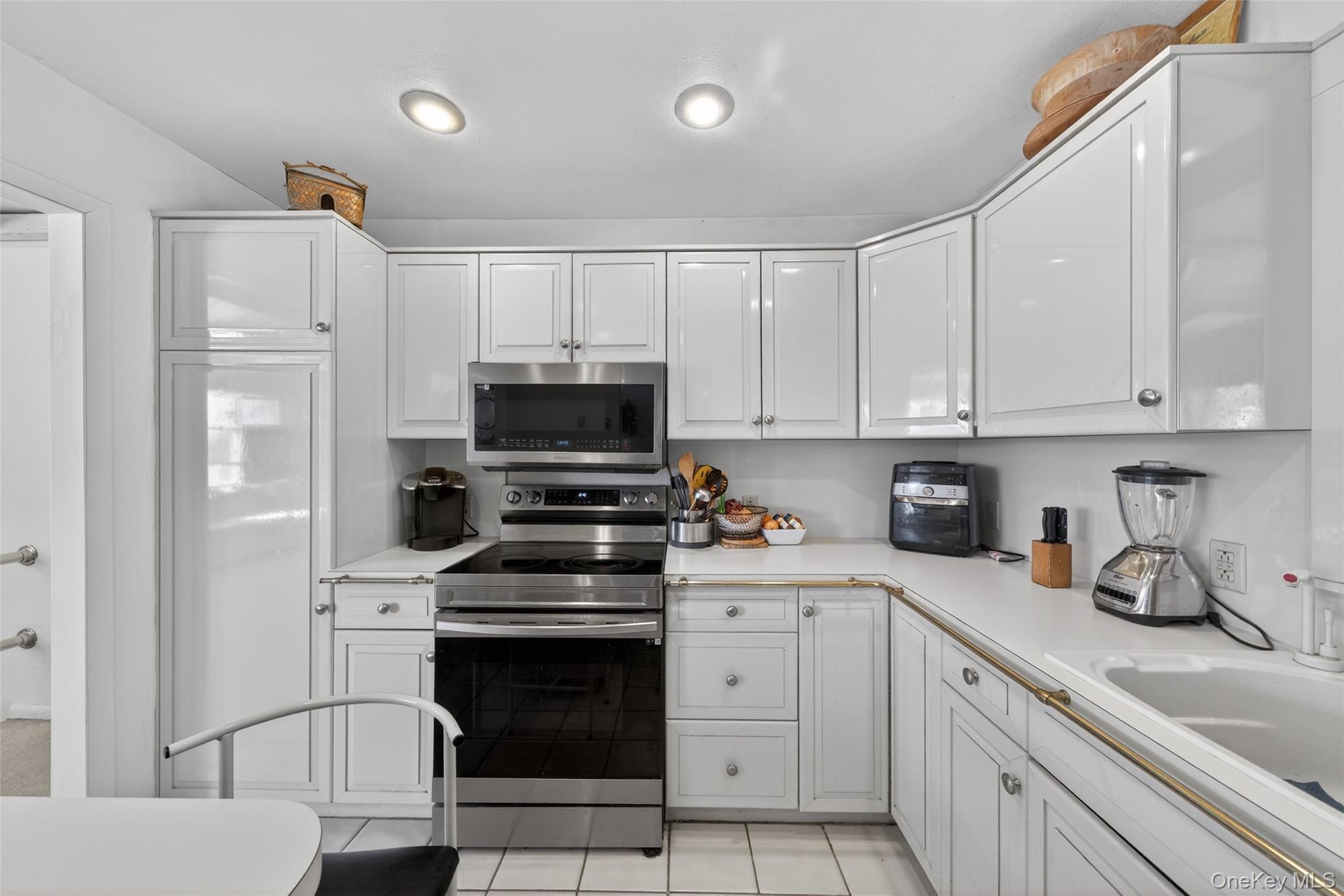 Single Family Lakeview  Sullivan County, NY 12751, MLS-950567-15