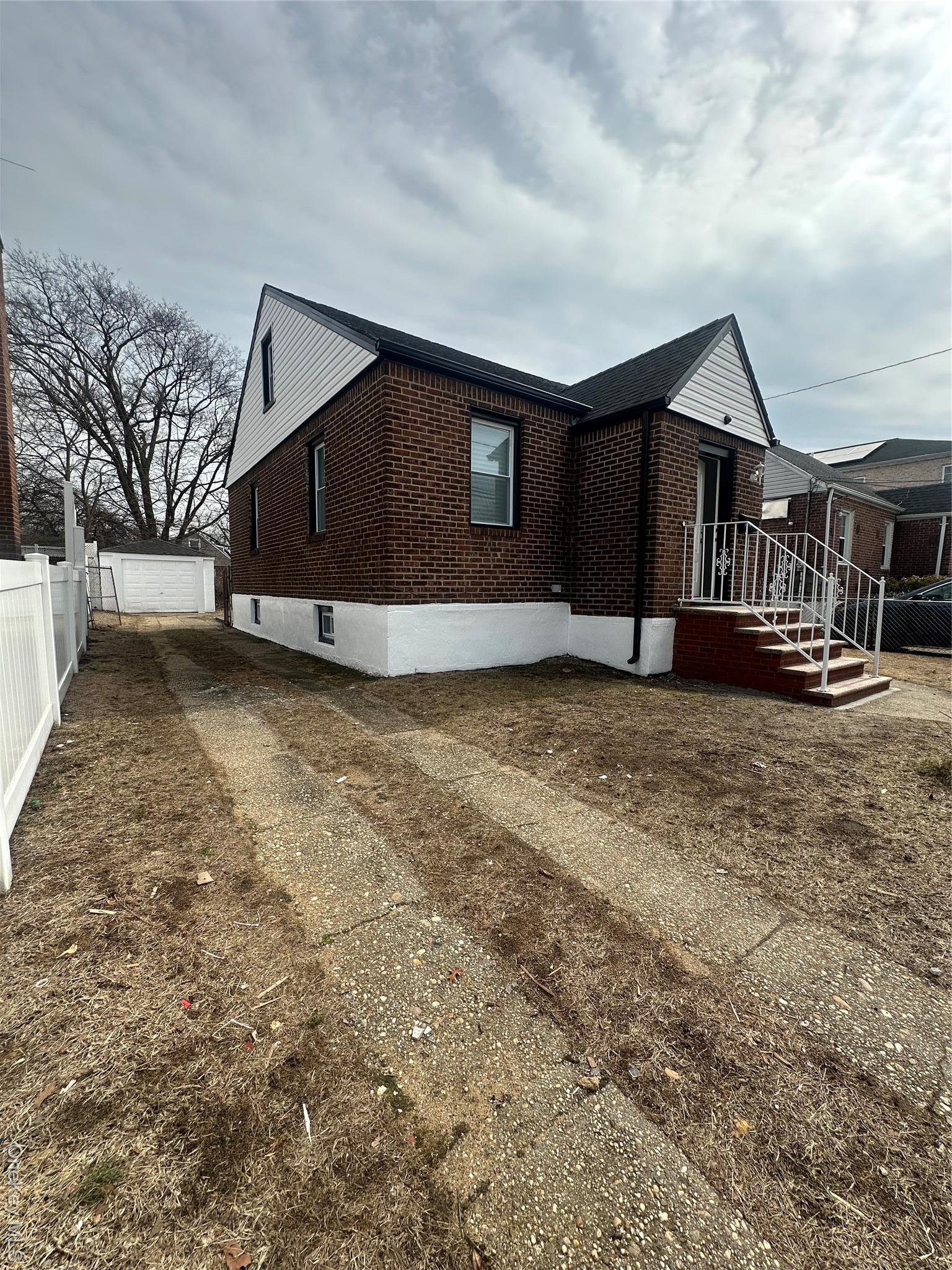 Single Family 183rd Queens, NY 11413, MLS-950582-22