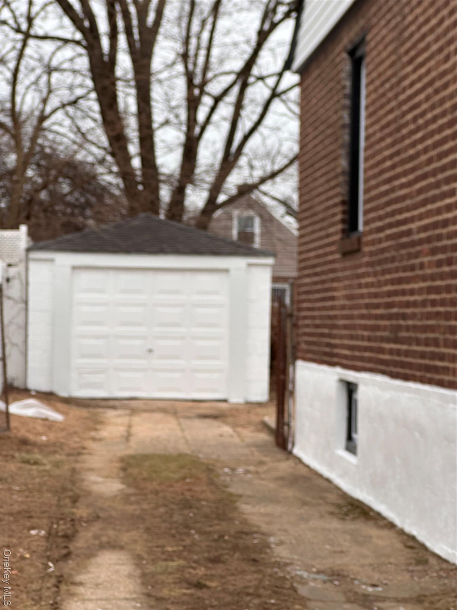 Single Family 183rd  Queens, NY 11413, MLS-950582-26