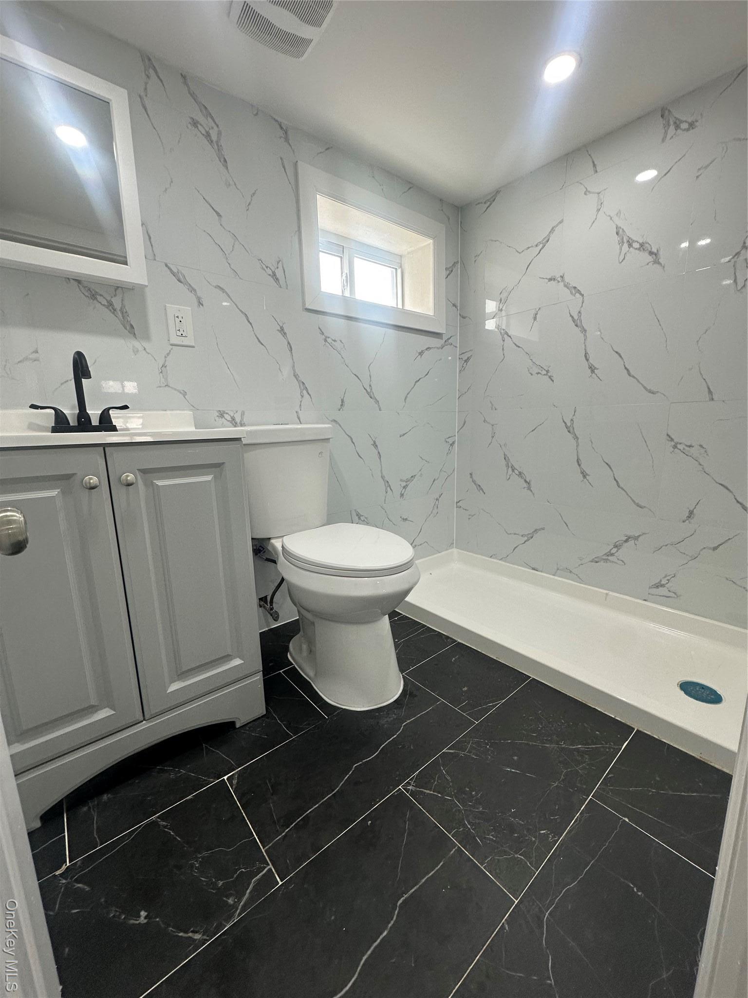 Single Family 183rd Queens, NY 11413, MLS-950582-9