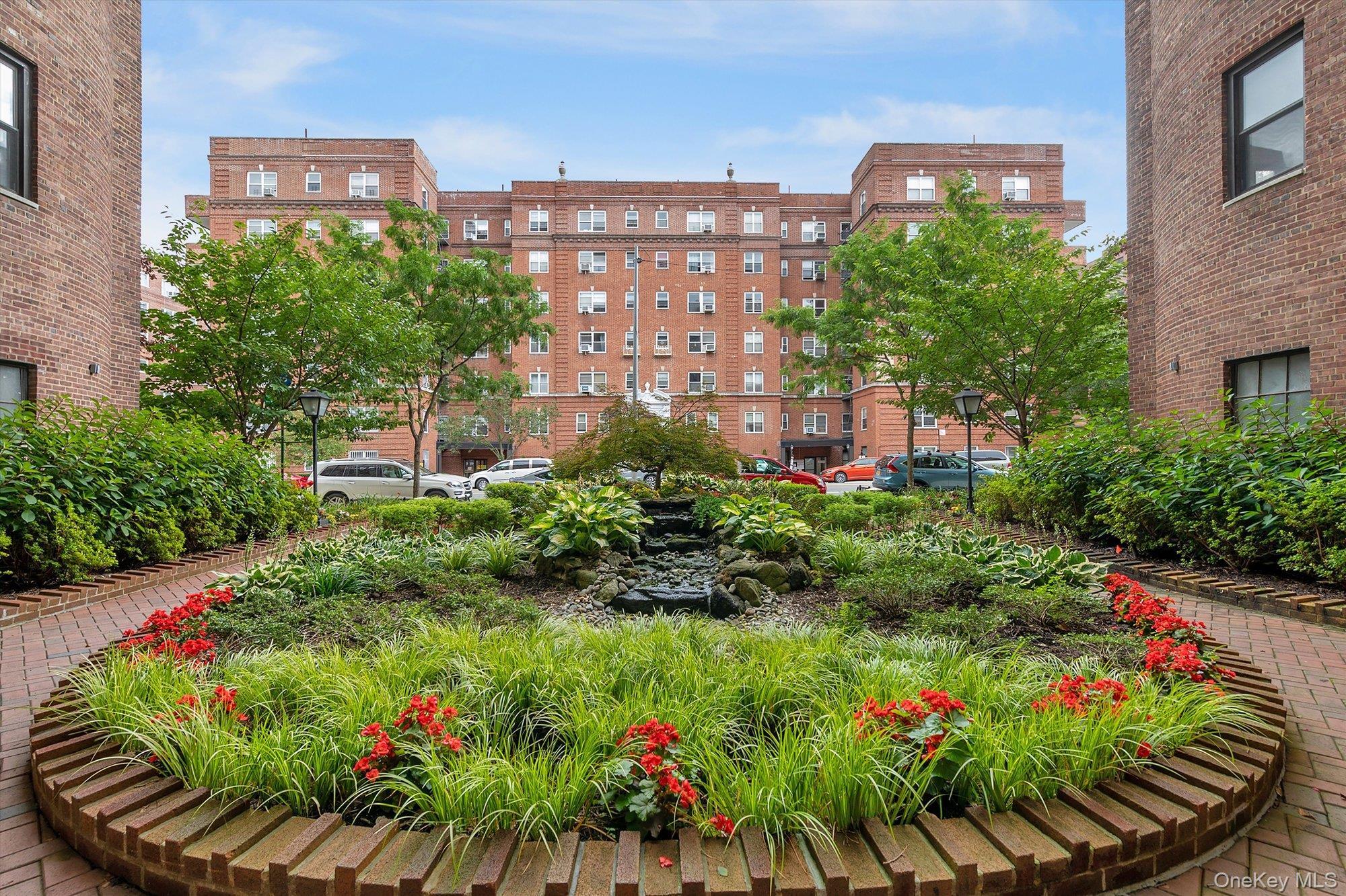 Coop Yellowstone  Queens, NY 11375, MLS-950595-17