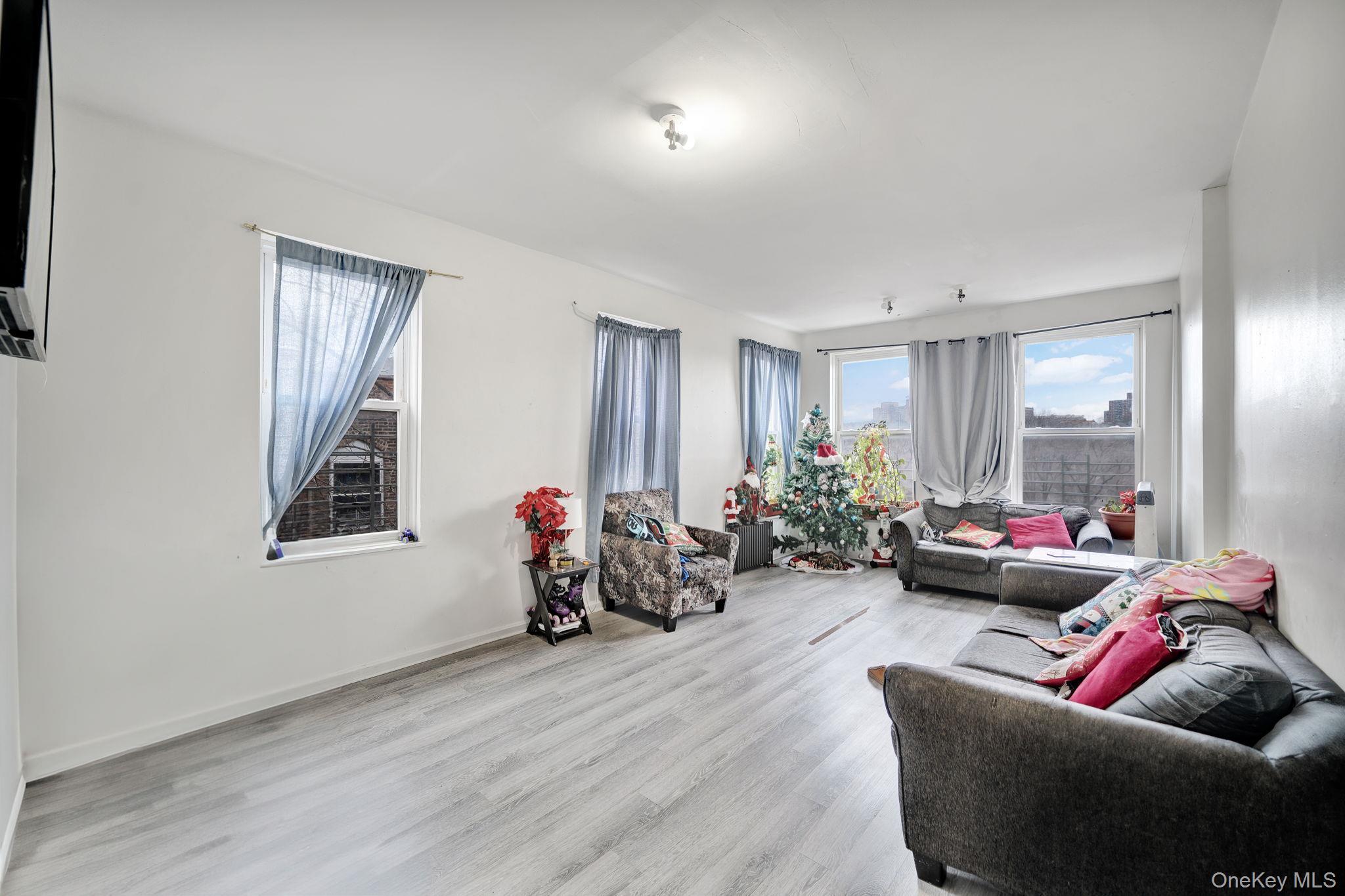 Single Family Osbourne  Bronx, NY 10453, MLS-950603-4