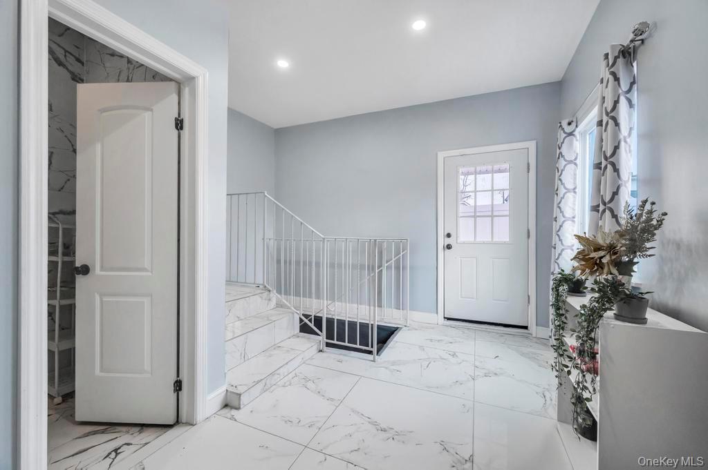 Single Family Zoller  Queens, NY 11434, MLS-950604-11