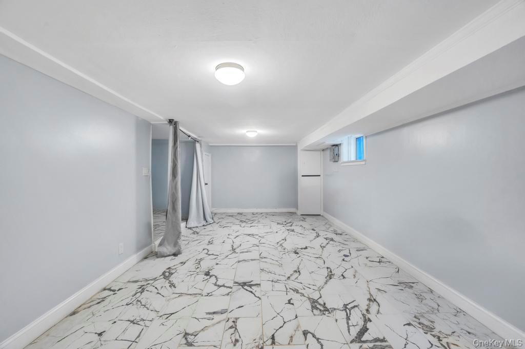 Single Family Zoller  Queens, NY 11434, MLS-950604-14