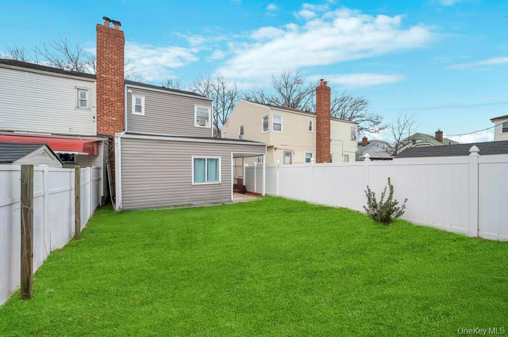 Single Family Zoller  Queens, NY 11434, MLS-950604-23