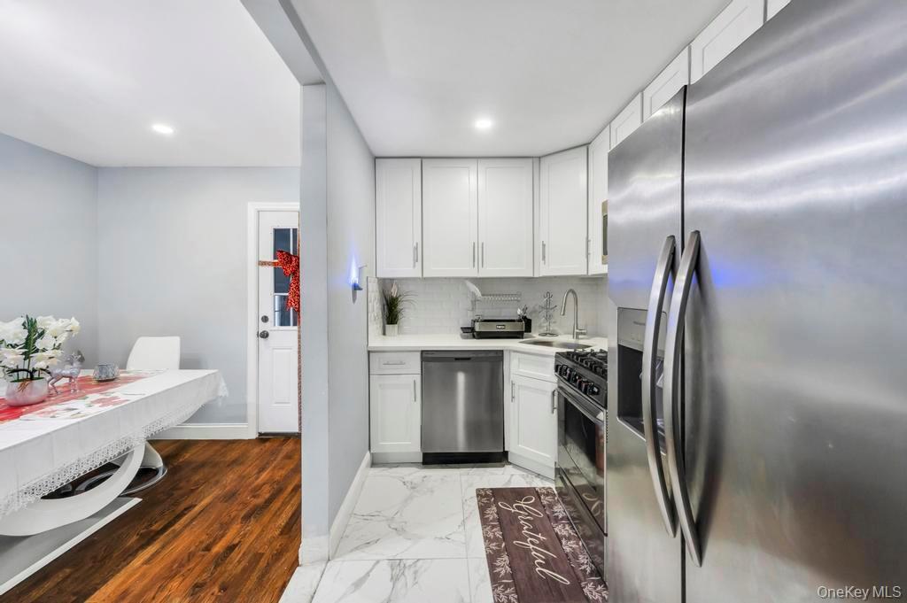 Single Family Zoller  Queens, NY 11434, MLS-950604-9