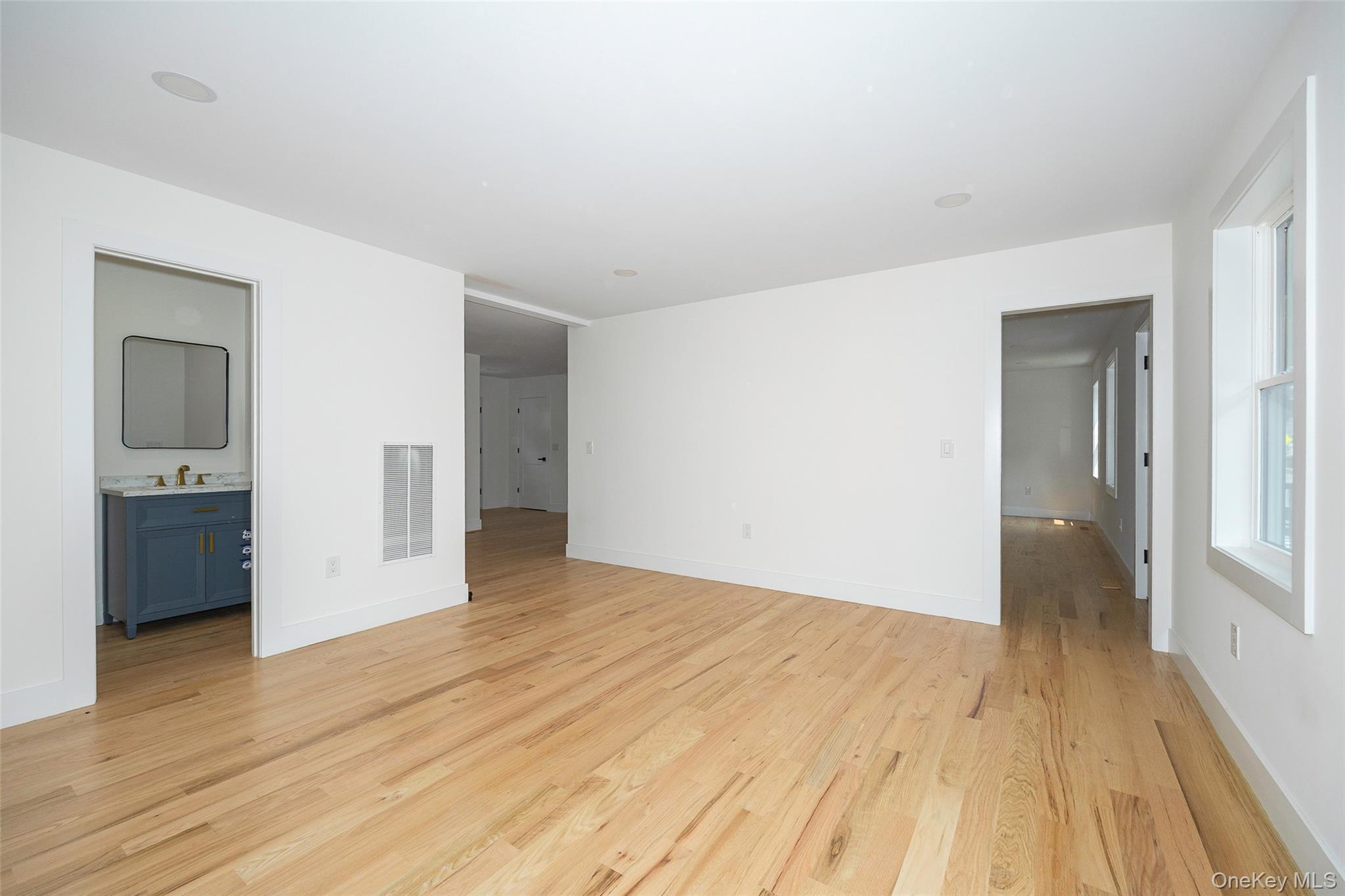 Single Family Broadway  Dutchess County, NY 12571, MLS-950607-11