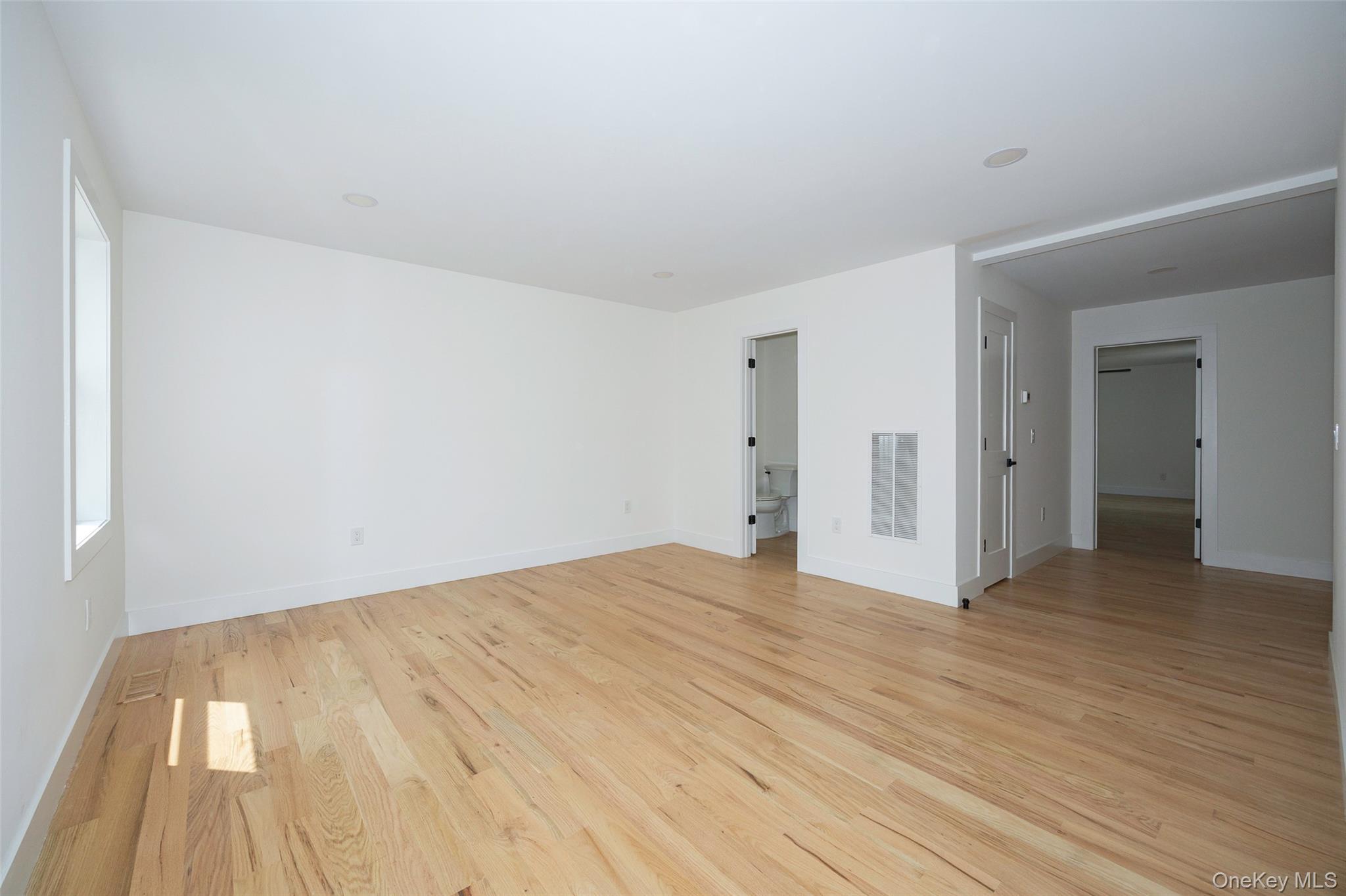 Single Family Broadway  Dutchess County, NY 12571, MLS-950607-12