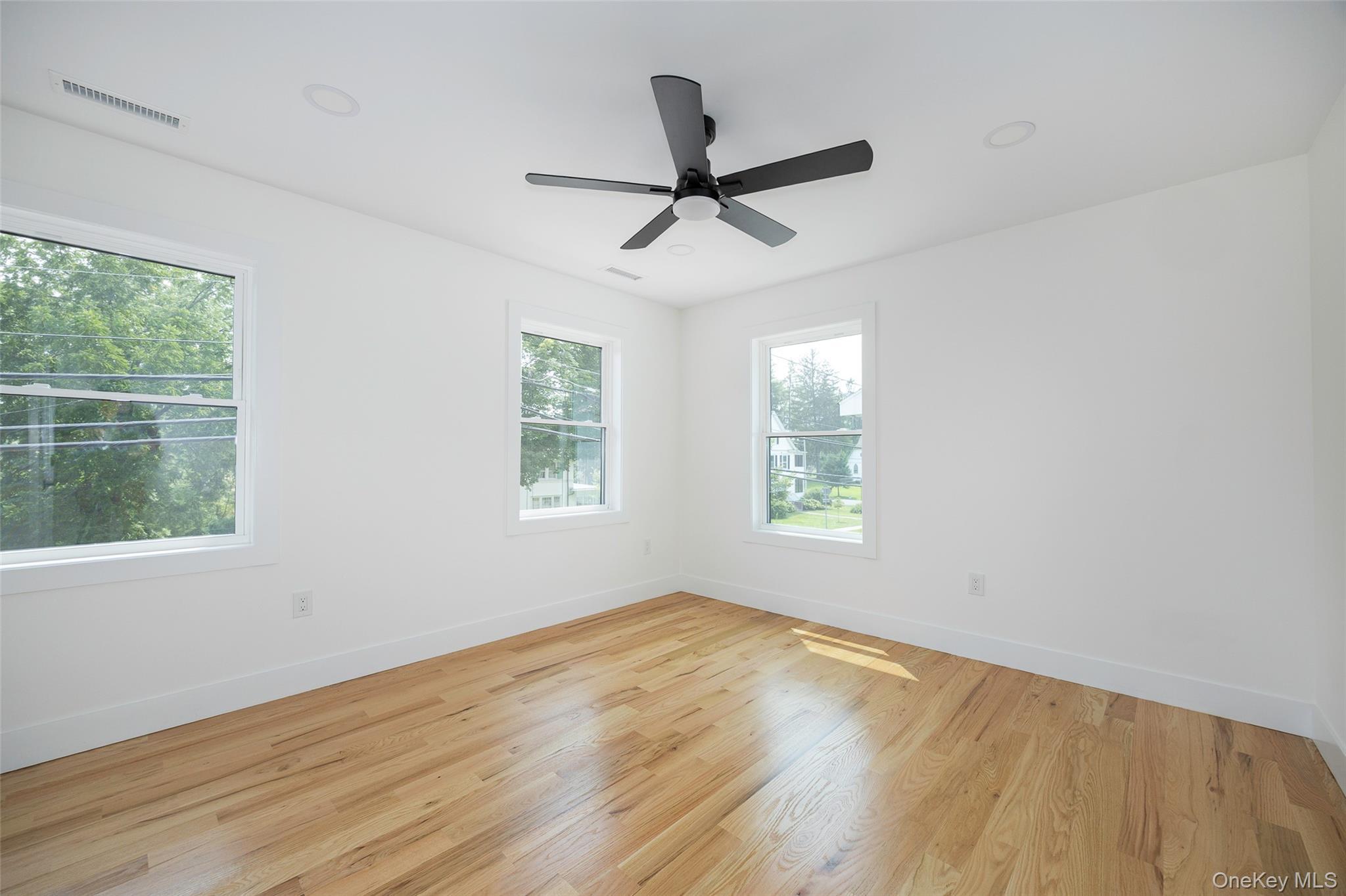 Single Family Broadway  Dutchess County, NY 12571, MLS-950607-23